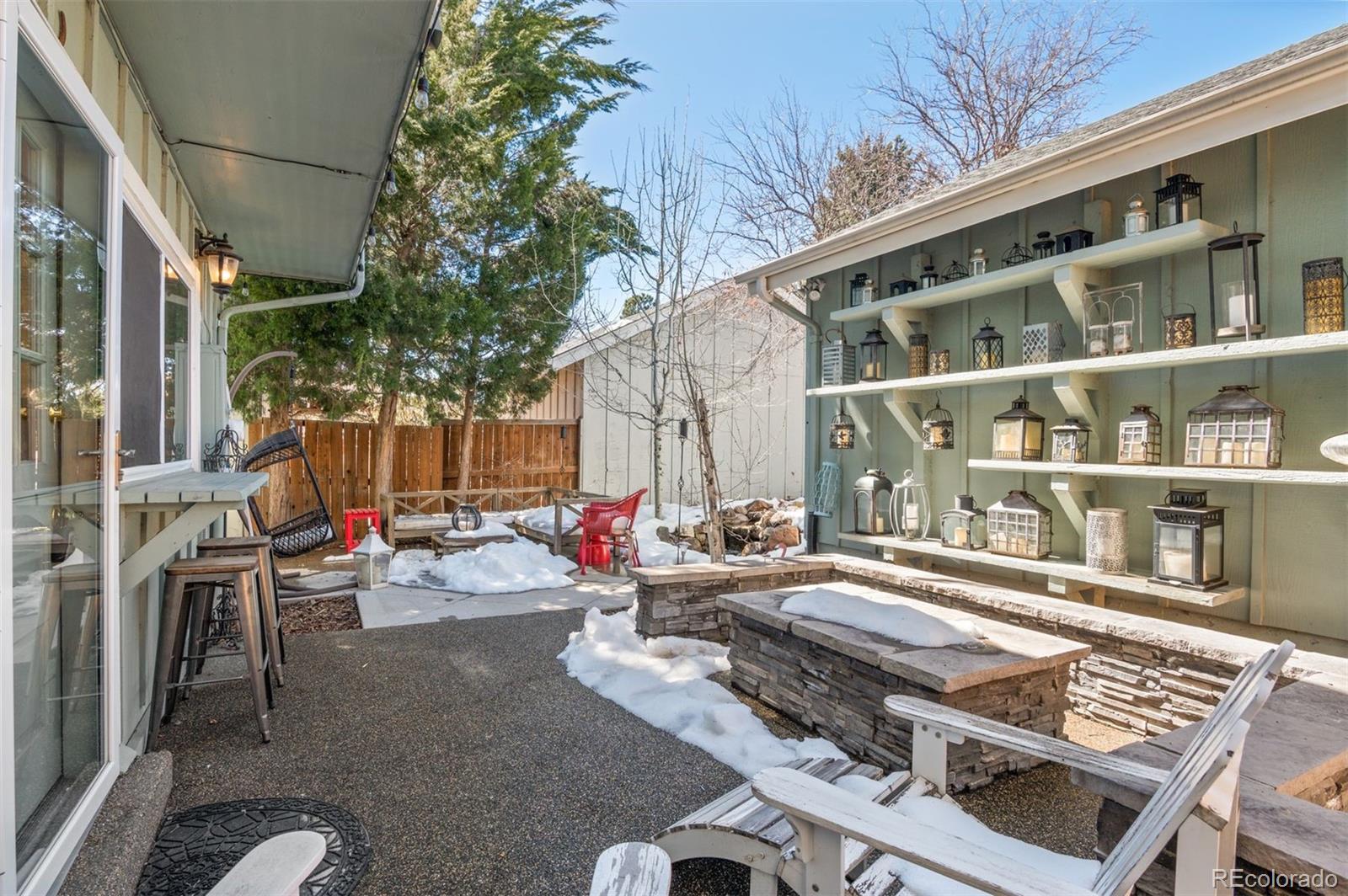 7632 S Rosemary Circle