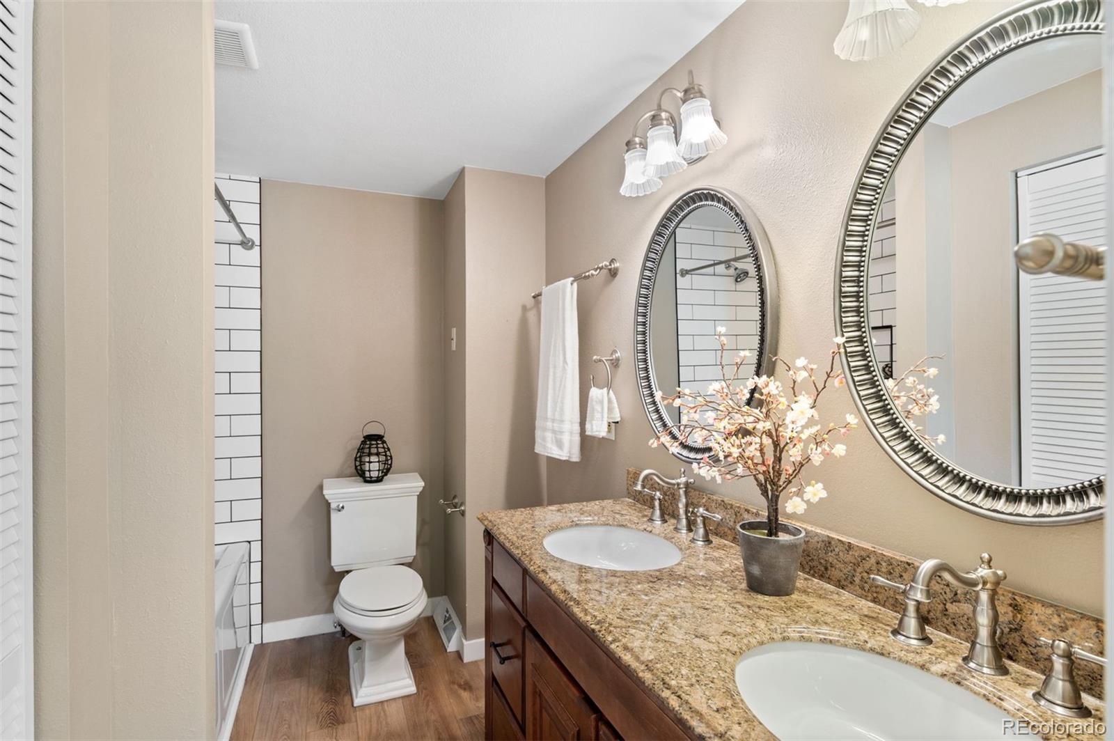 7632 S Rosemary Circle