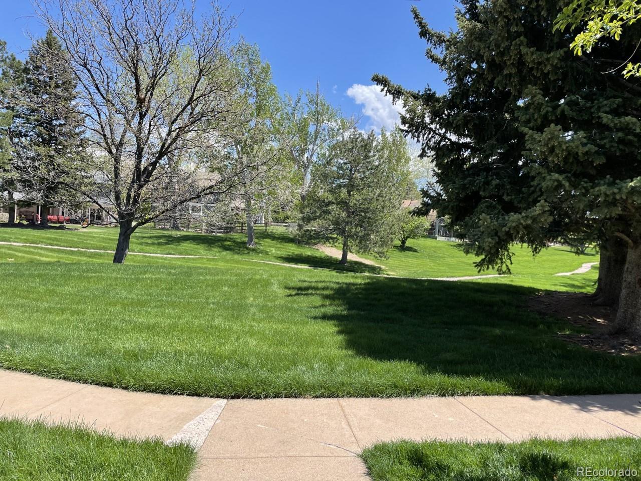 7632 S Rosemary Circle