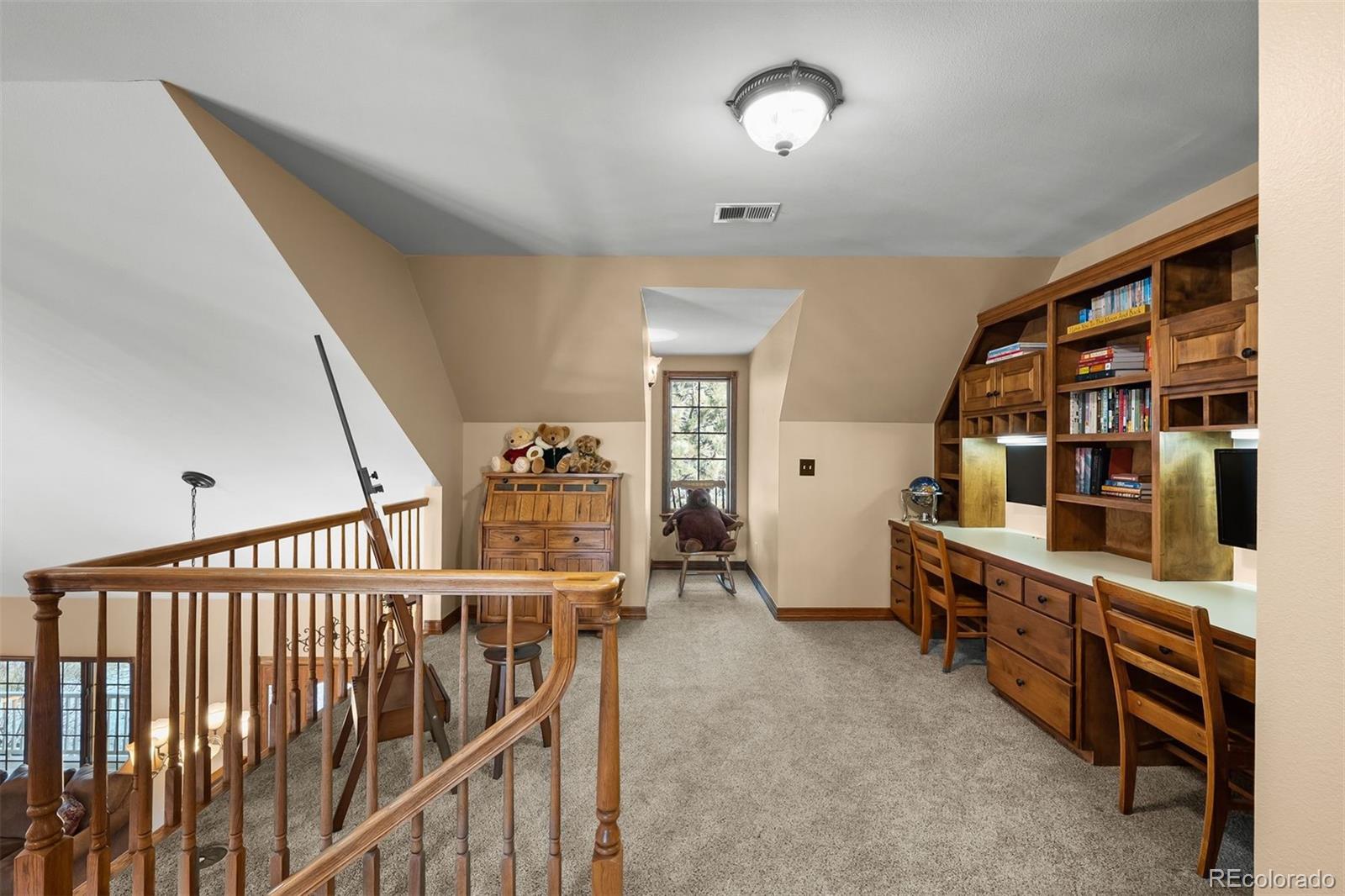 8245 N Sunburst Trail