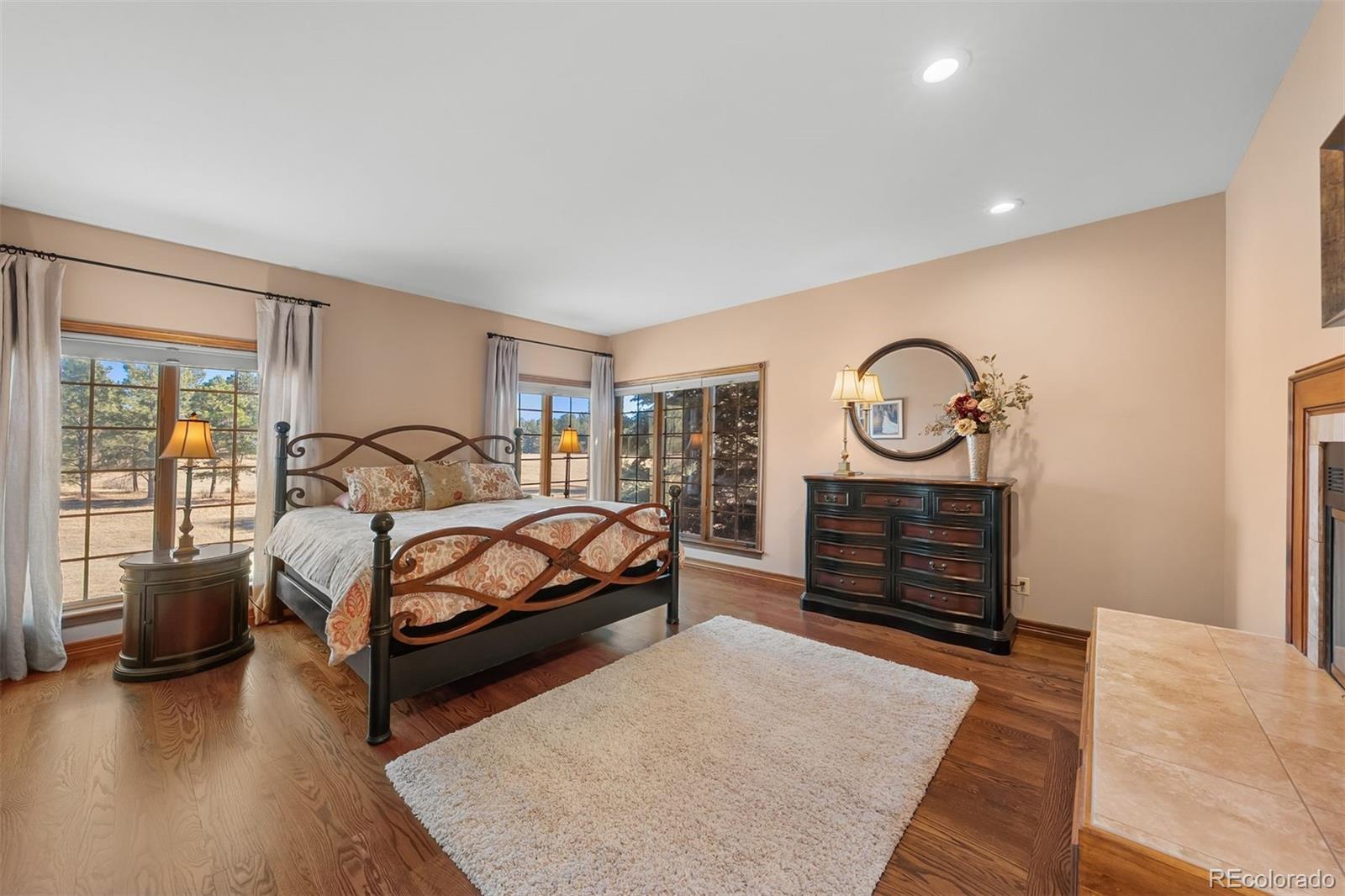 8245 N Sunburst Trail