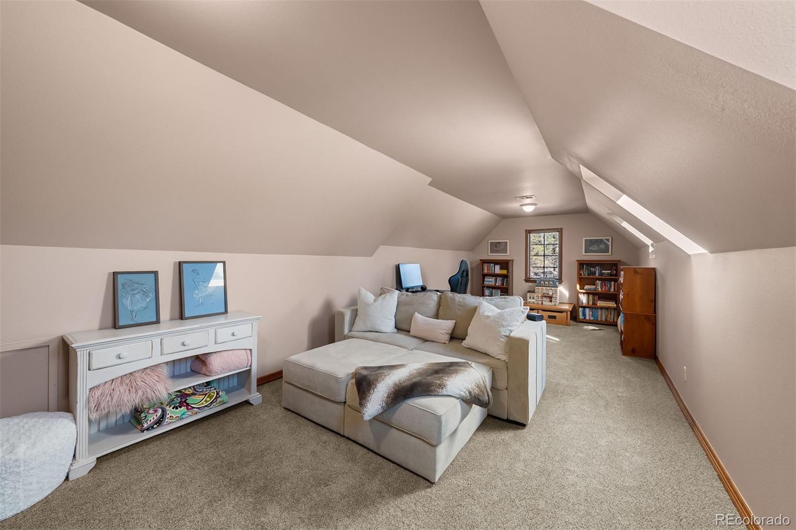 8245 N Sunburst Trail