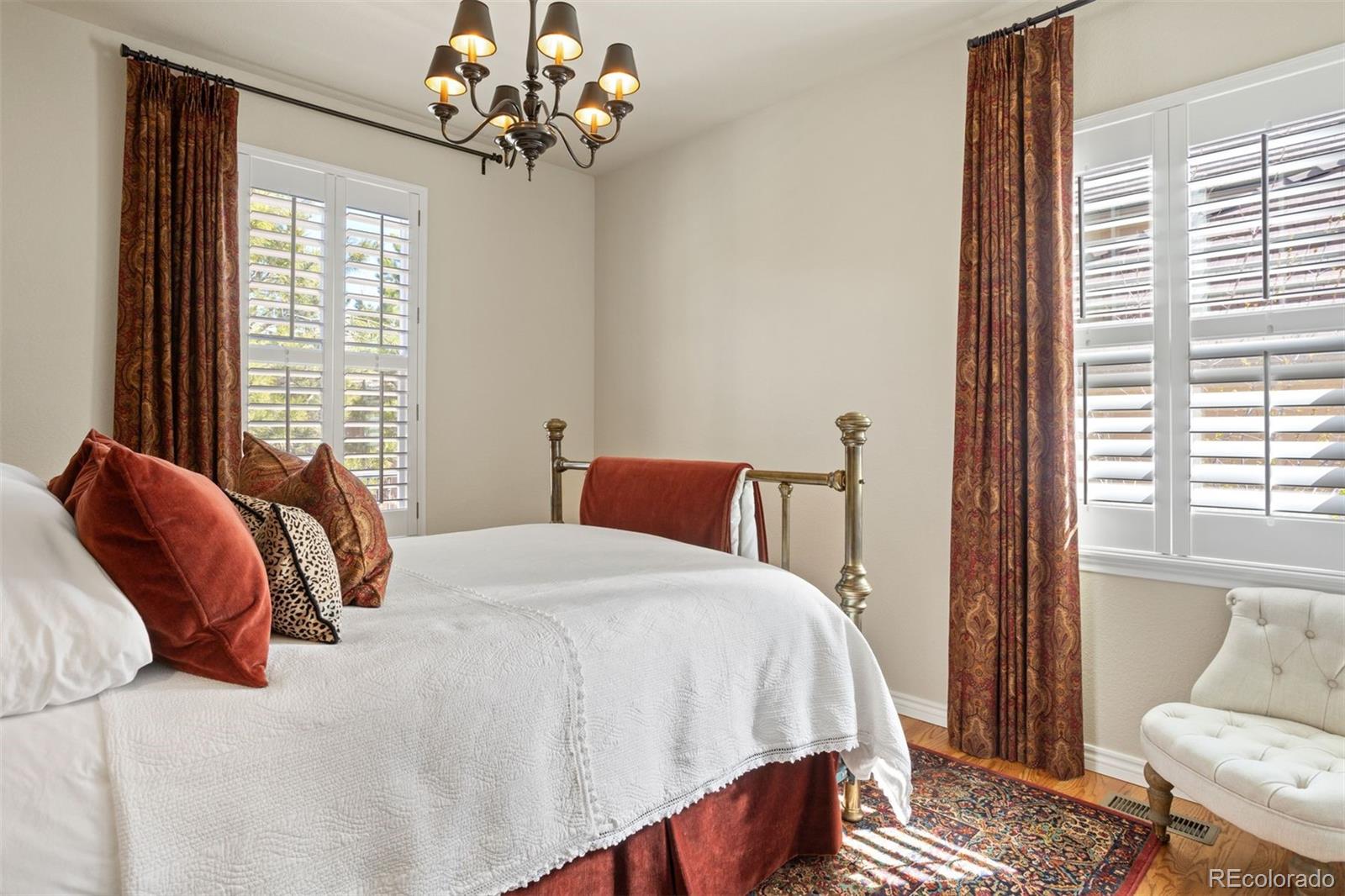 5017 Vermillion Drive