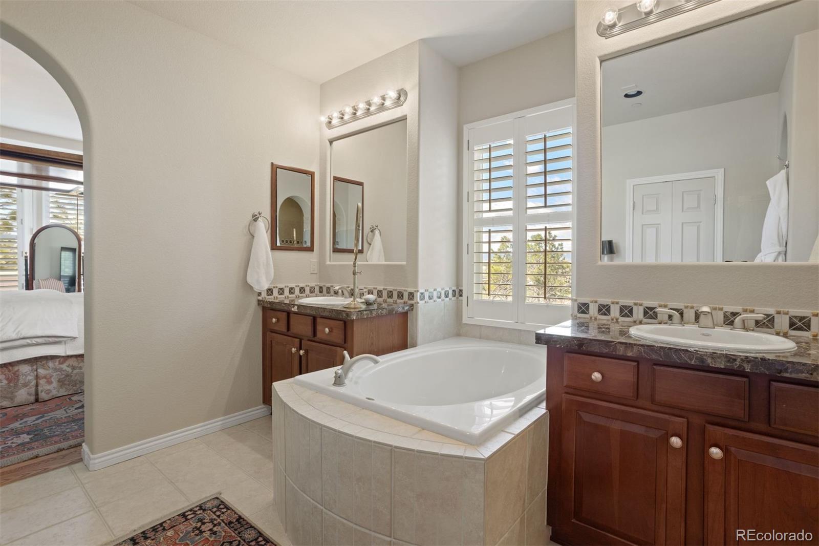 5017 Vermillion Drive