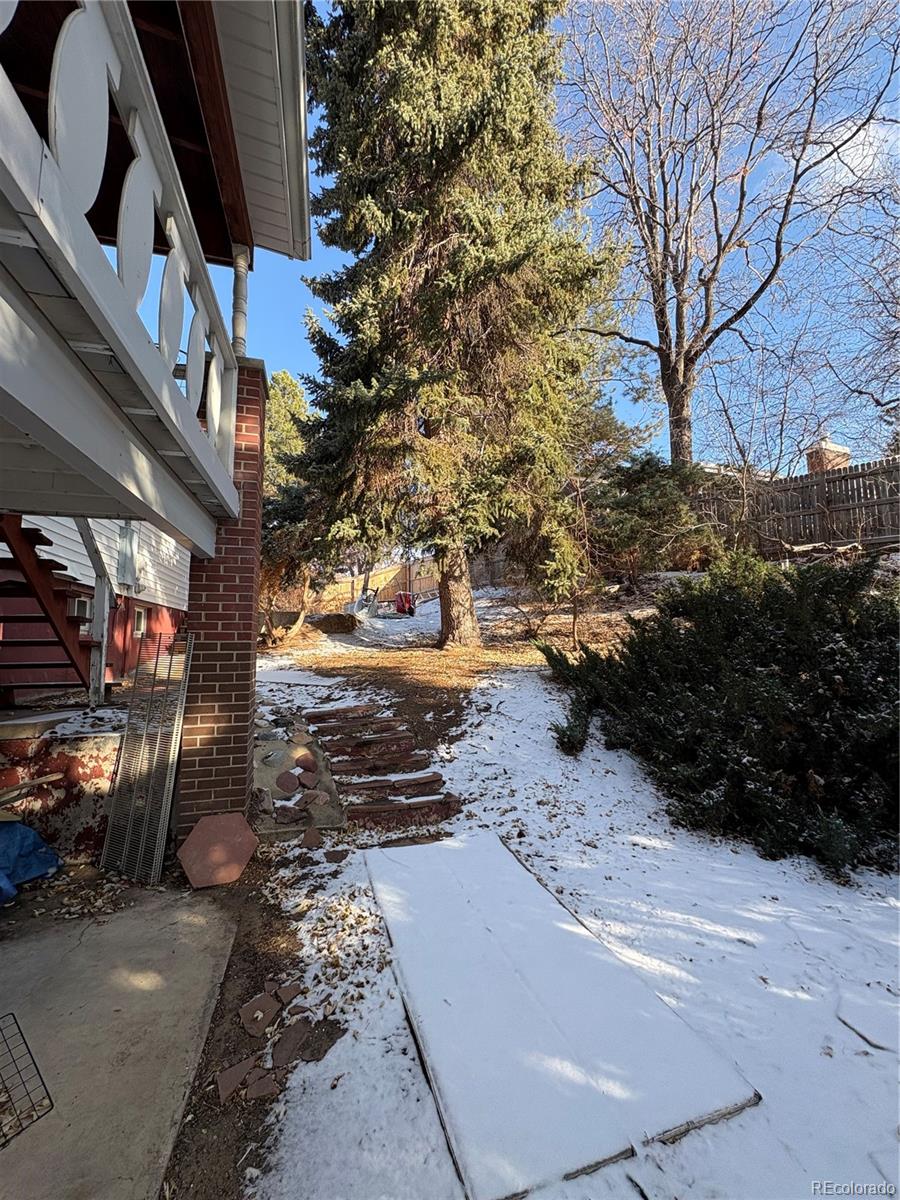 6829 S Elizabeth Circle