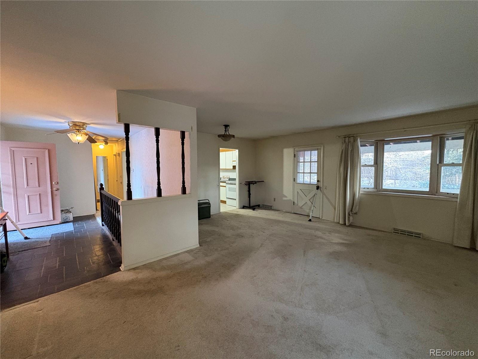 6829 S Elizabeth Circle