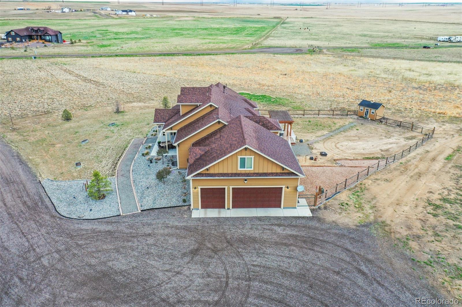 50112 E Maplewood Place