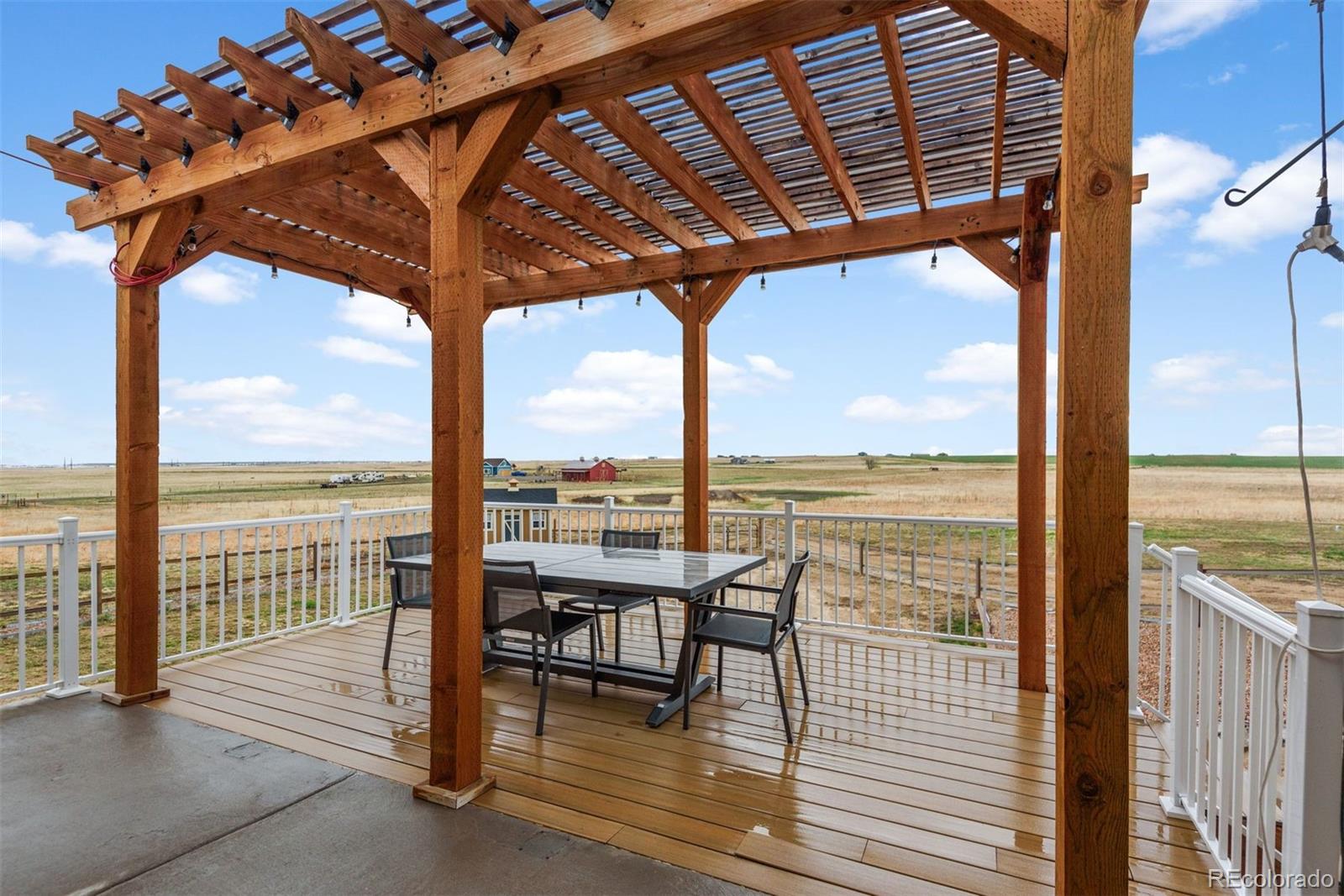 50112 E Maplewood Place