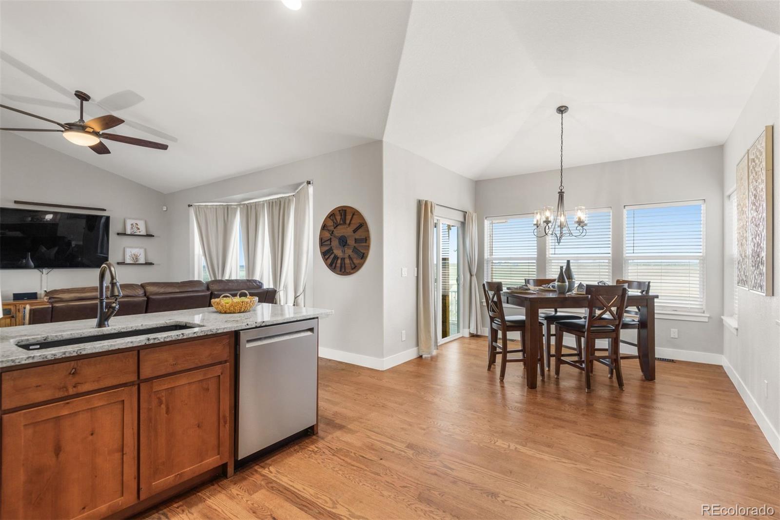 50112 E Maplewood Place