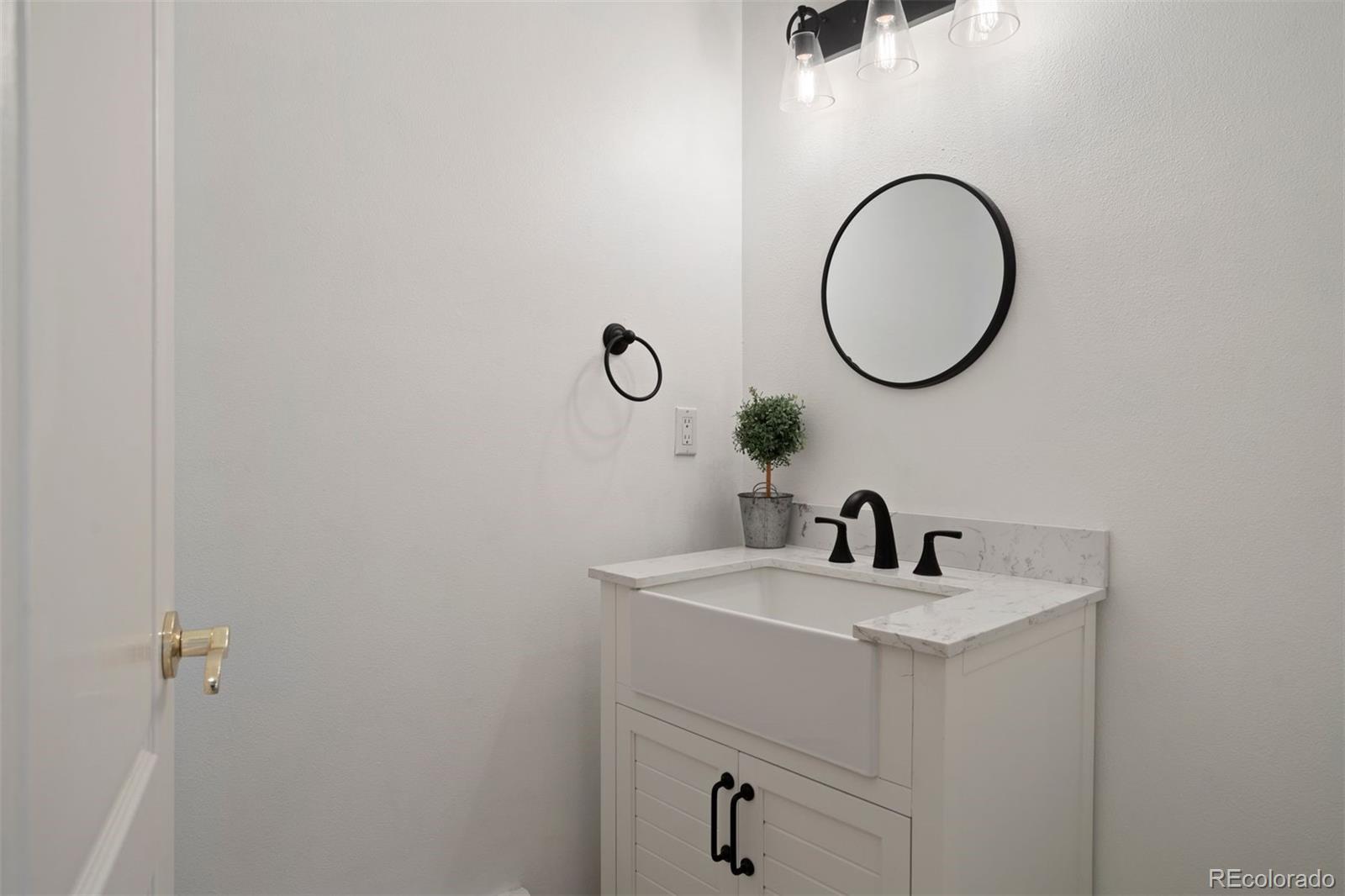 719 Lost Trail Drive