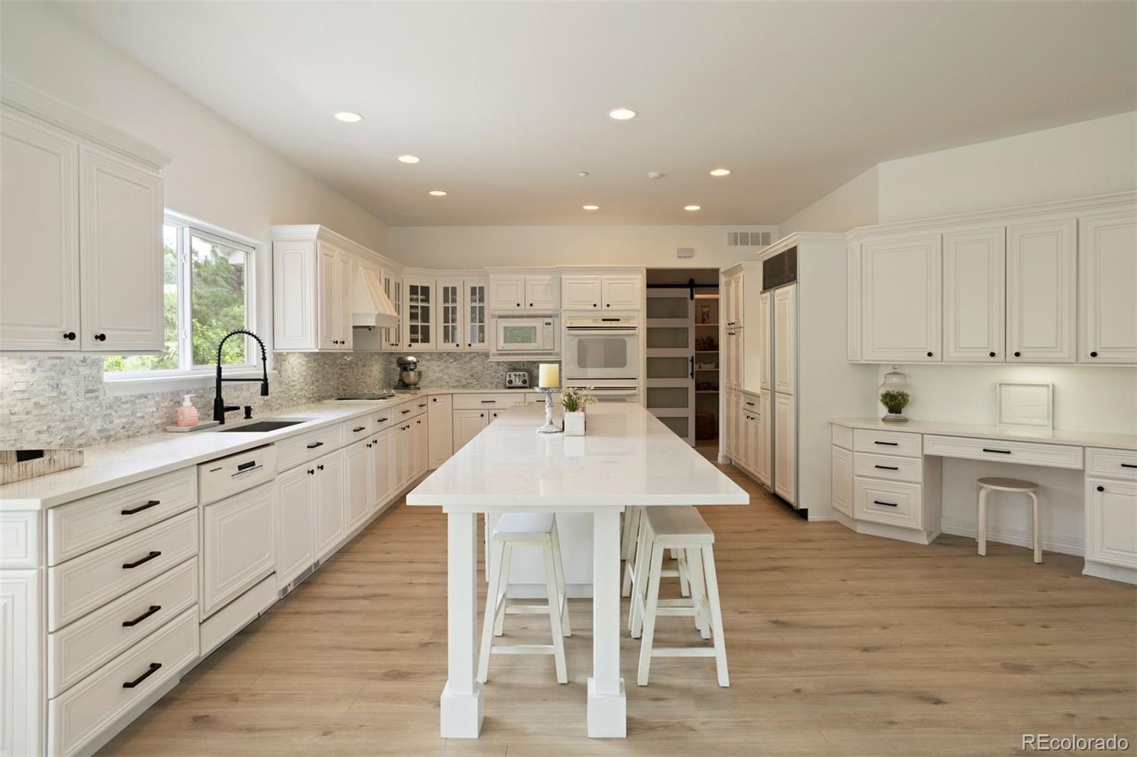 719 Lost Trail Drive