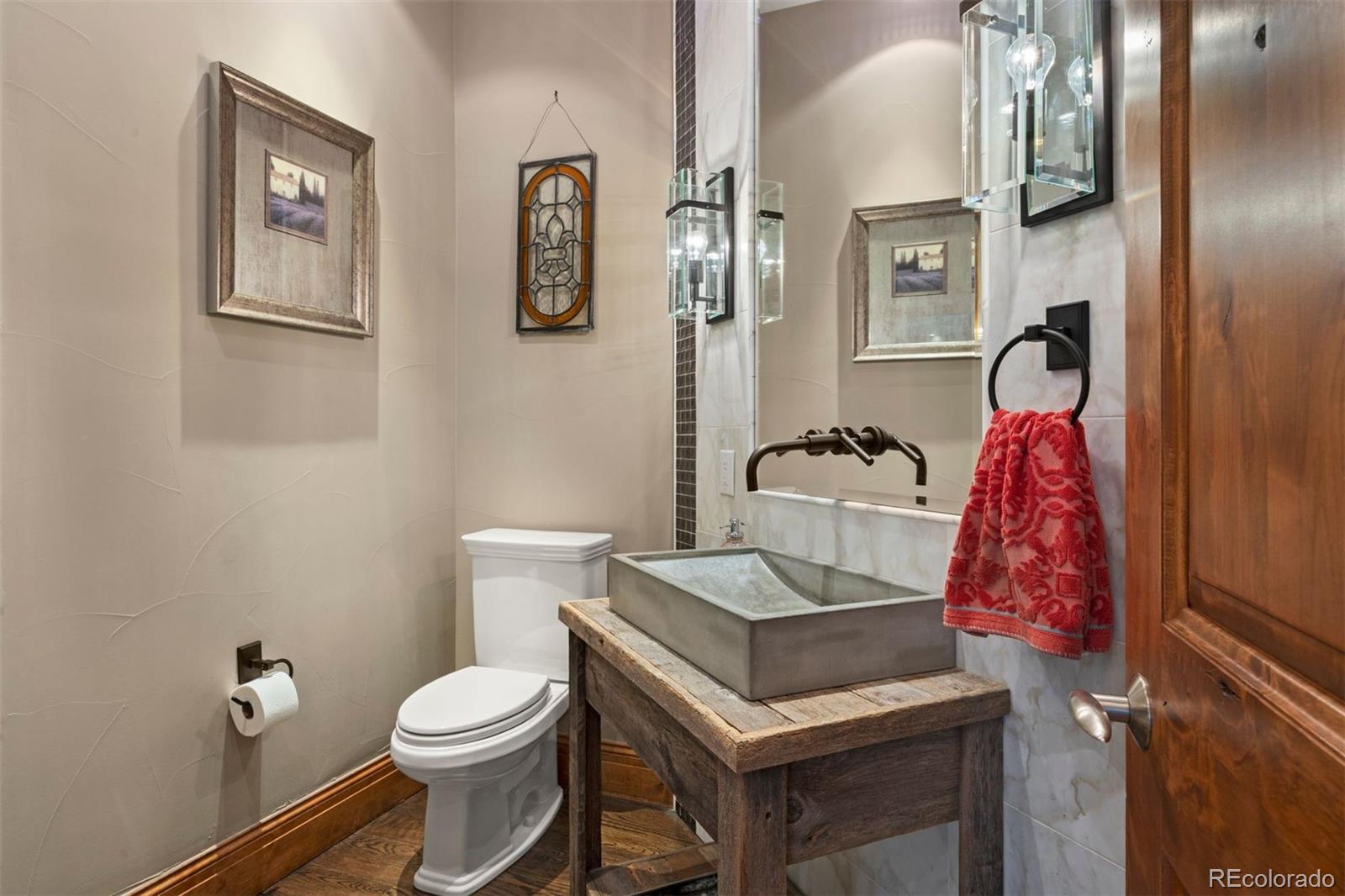 1048 Vintage Place