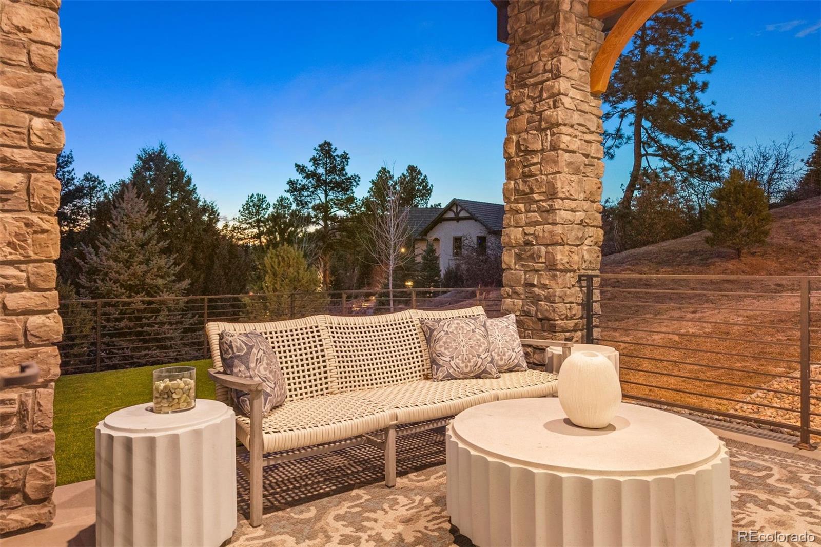 2164 Avenida Del Sol