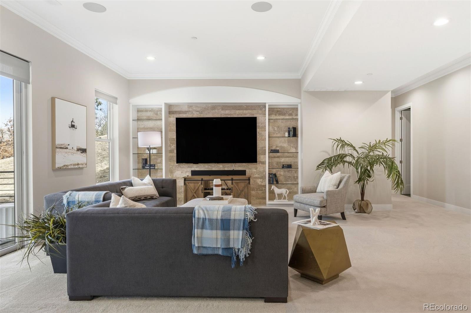 2164 Avenida Del Sol