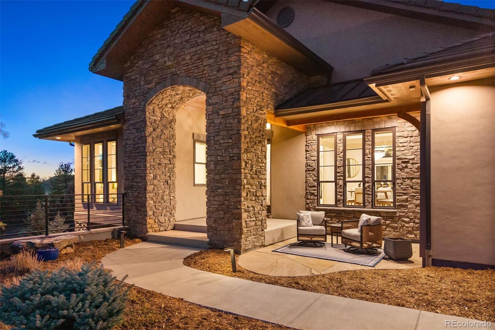 2164 Avenida Del Sol