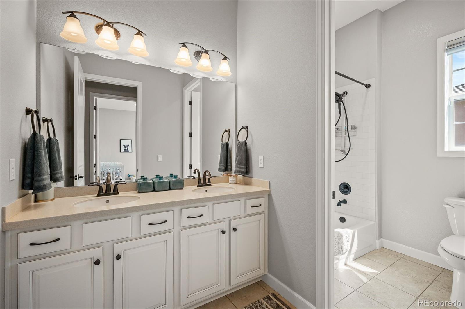 1599 Knotty Pine Way