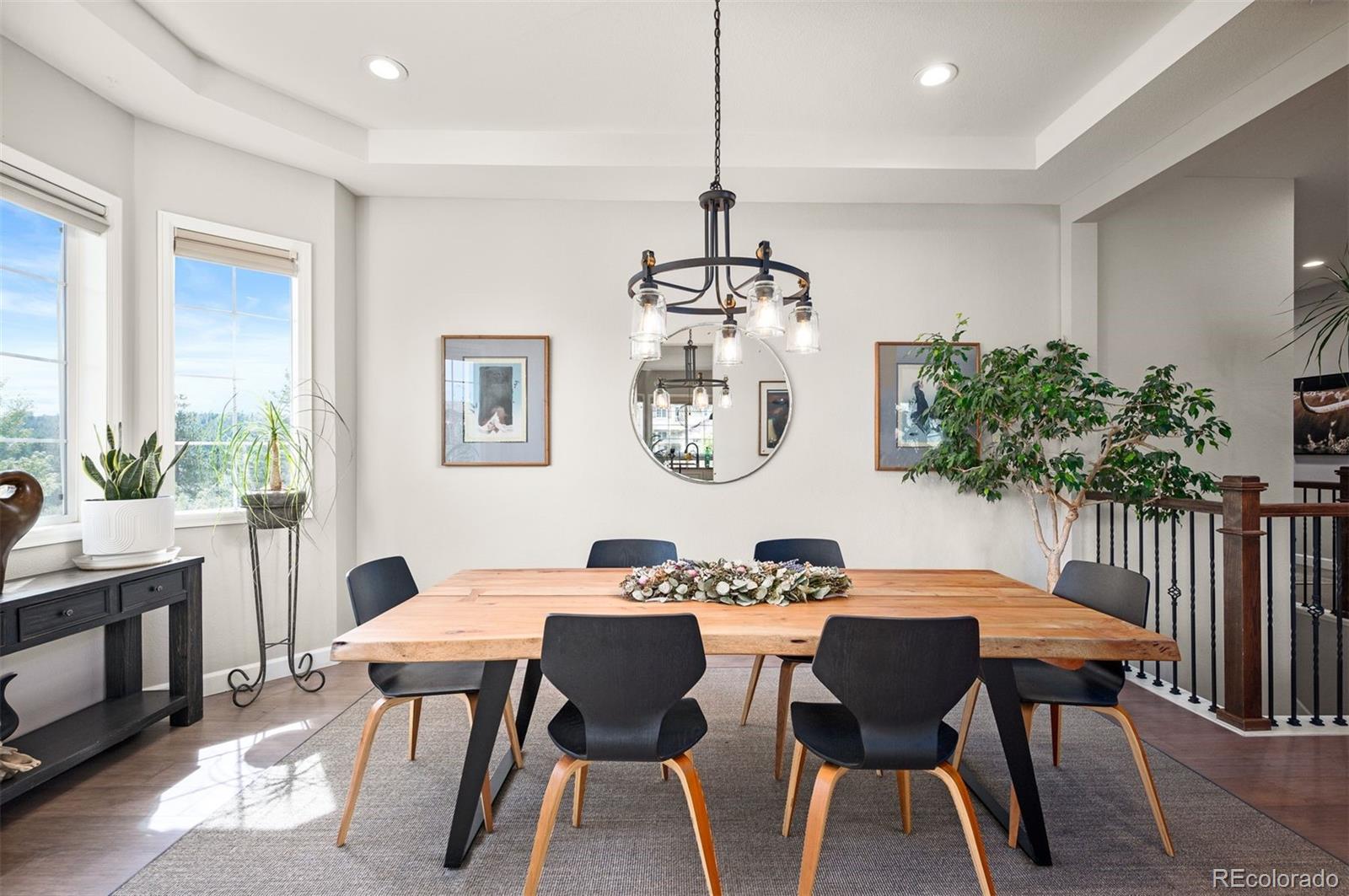 1599 Knotty Pine Way