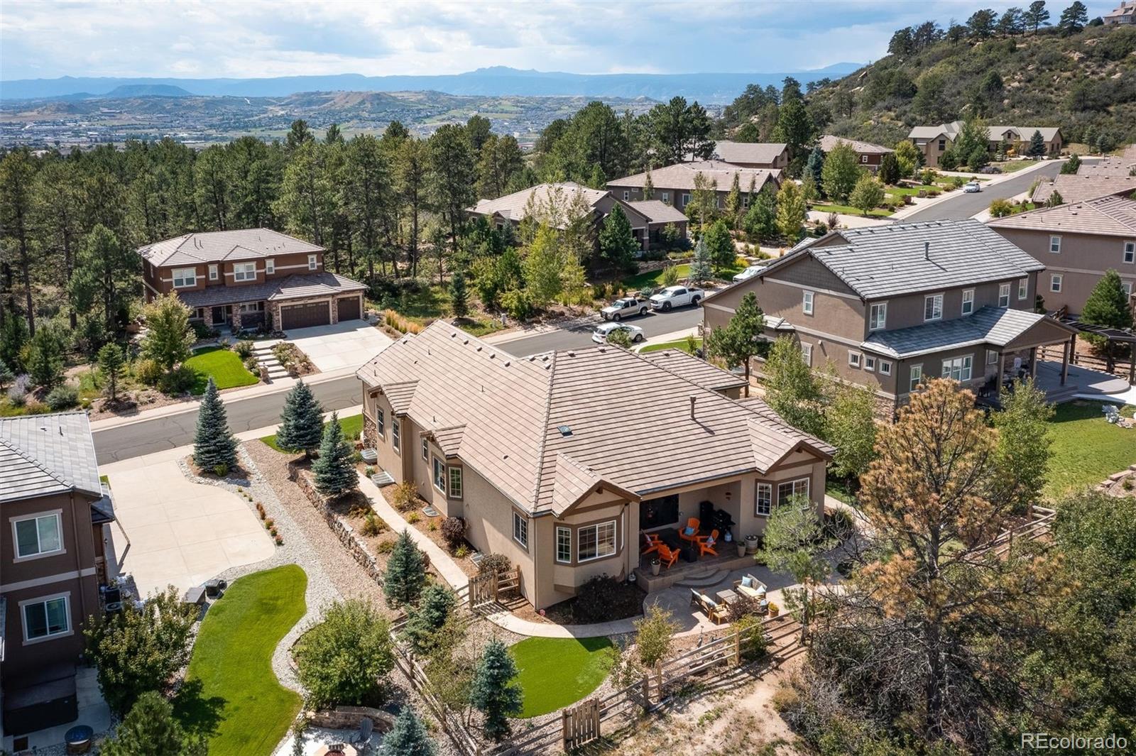 1599 Knotty Pine Way