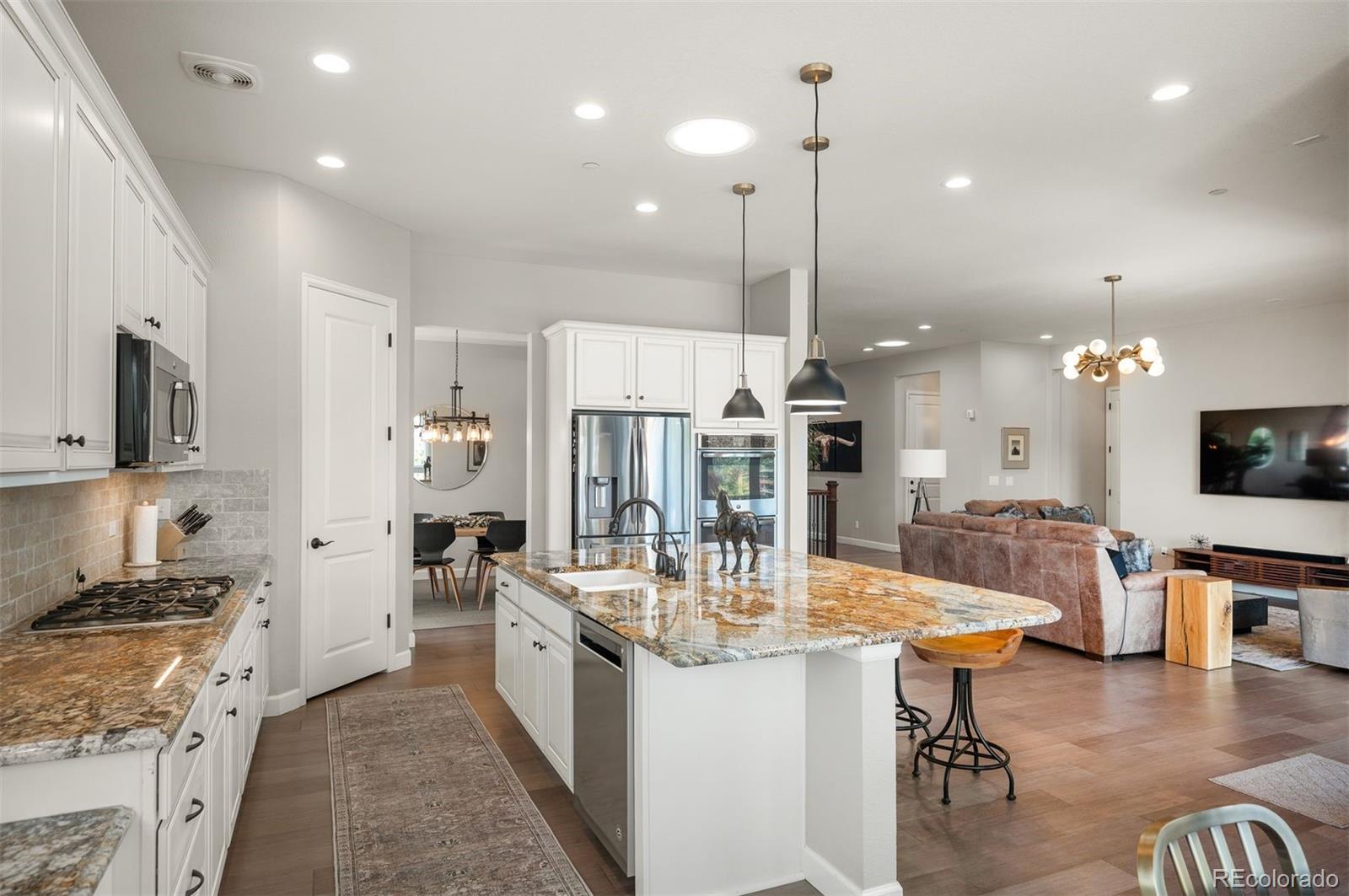 1599 Knotty Pine Way