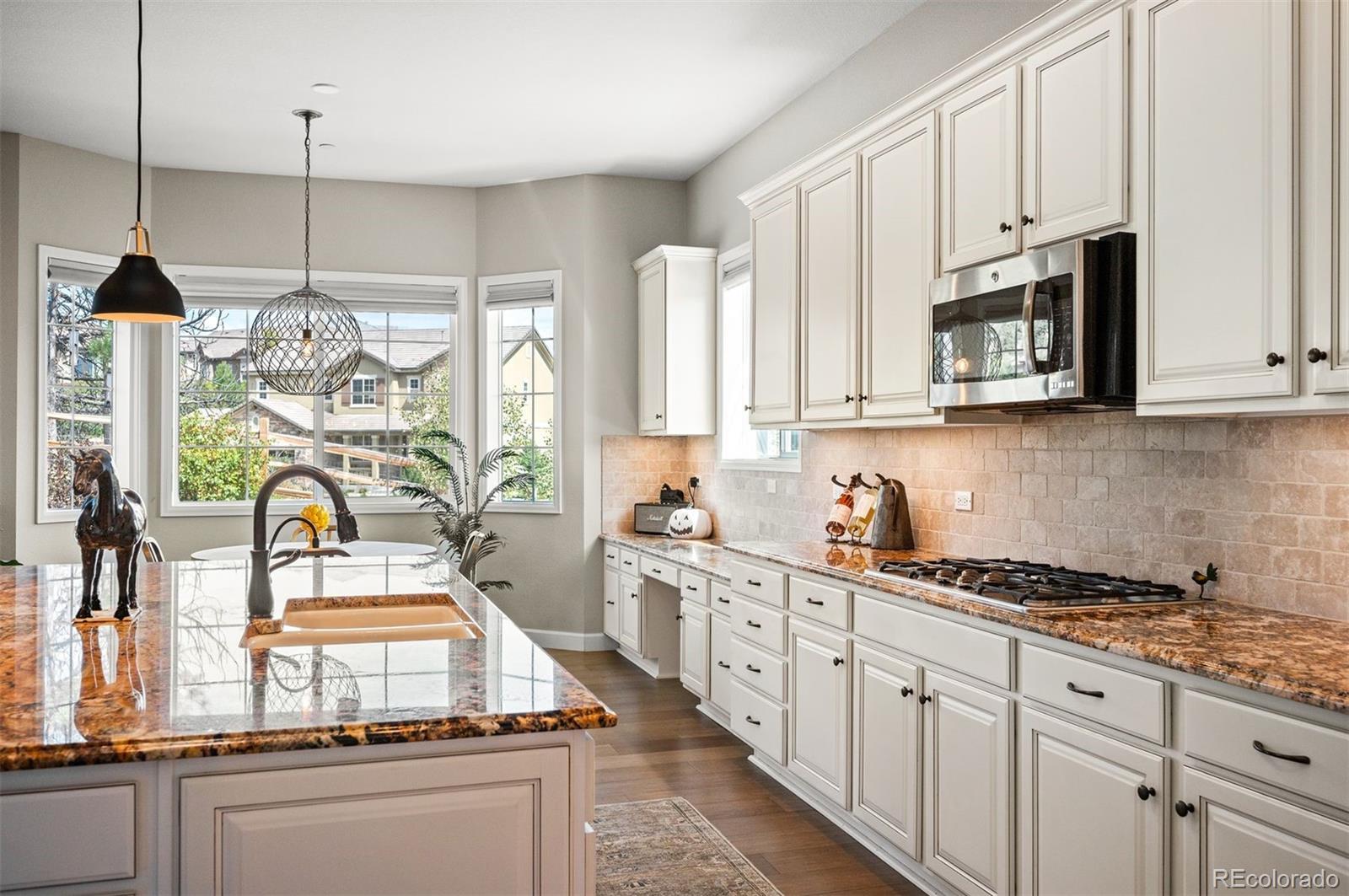 1599 Knotty Pine Way