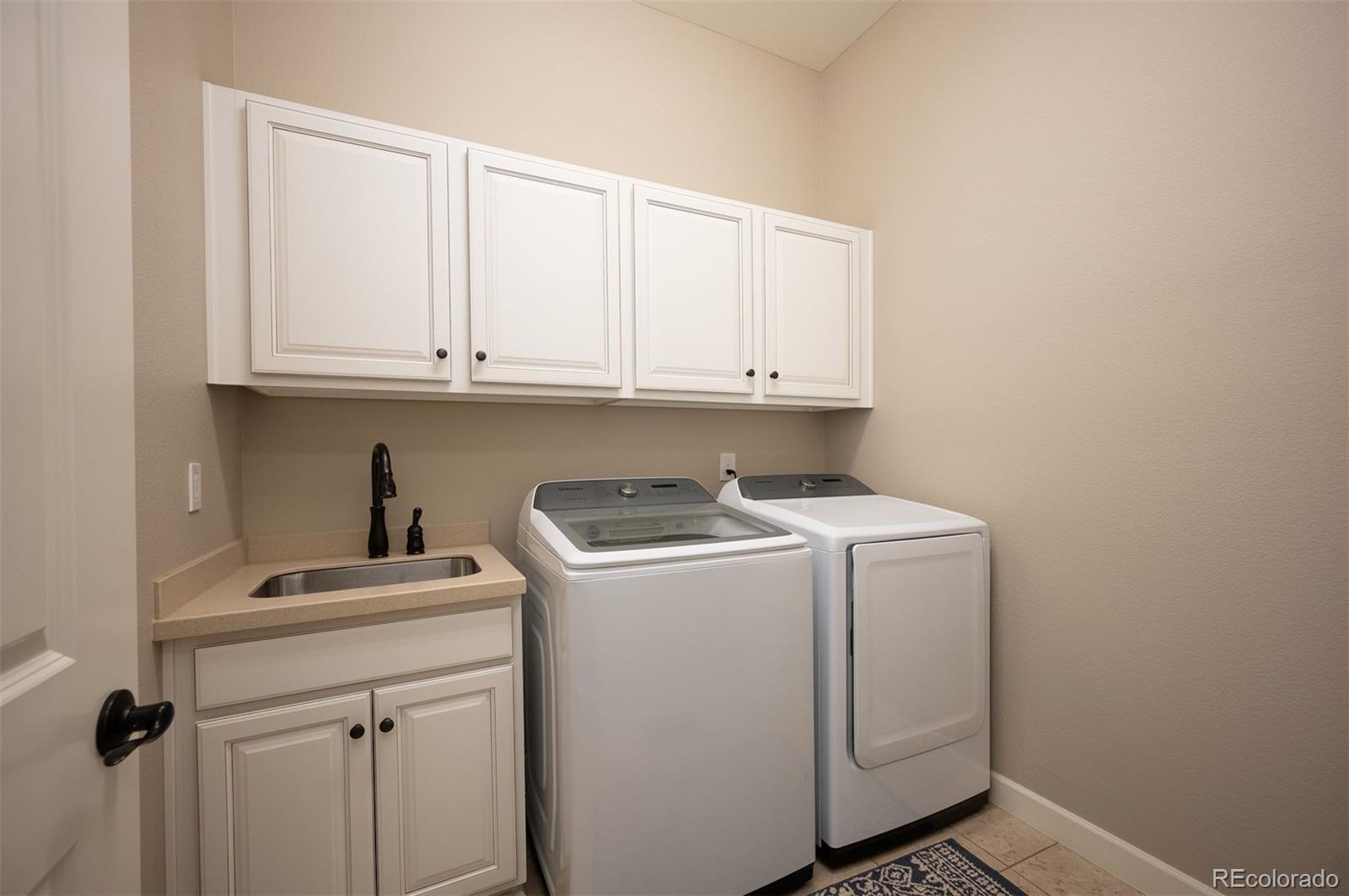 1599 Knotty Pine Way