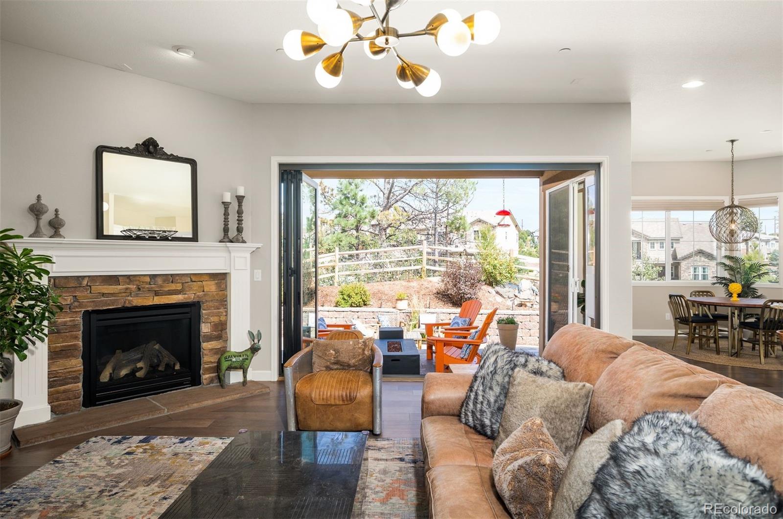 1599 Knotty Pine Way