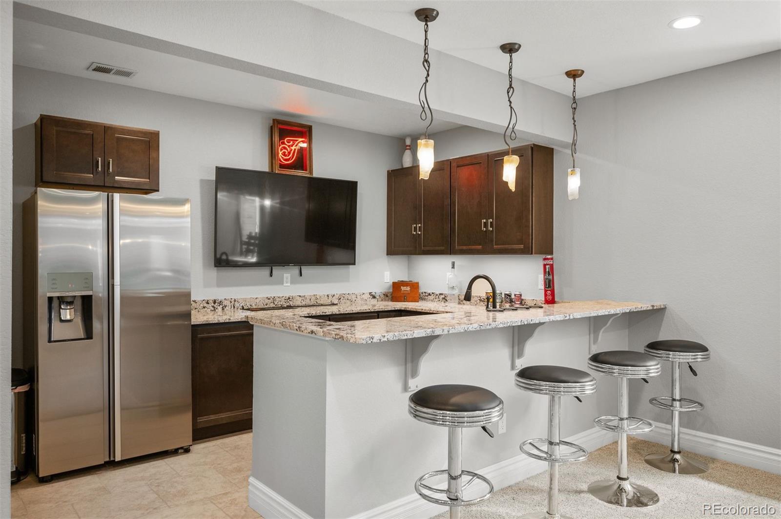 1599 Knotty Pine Way