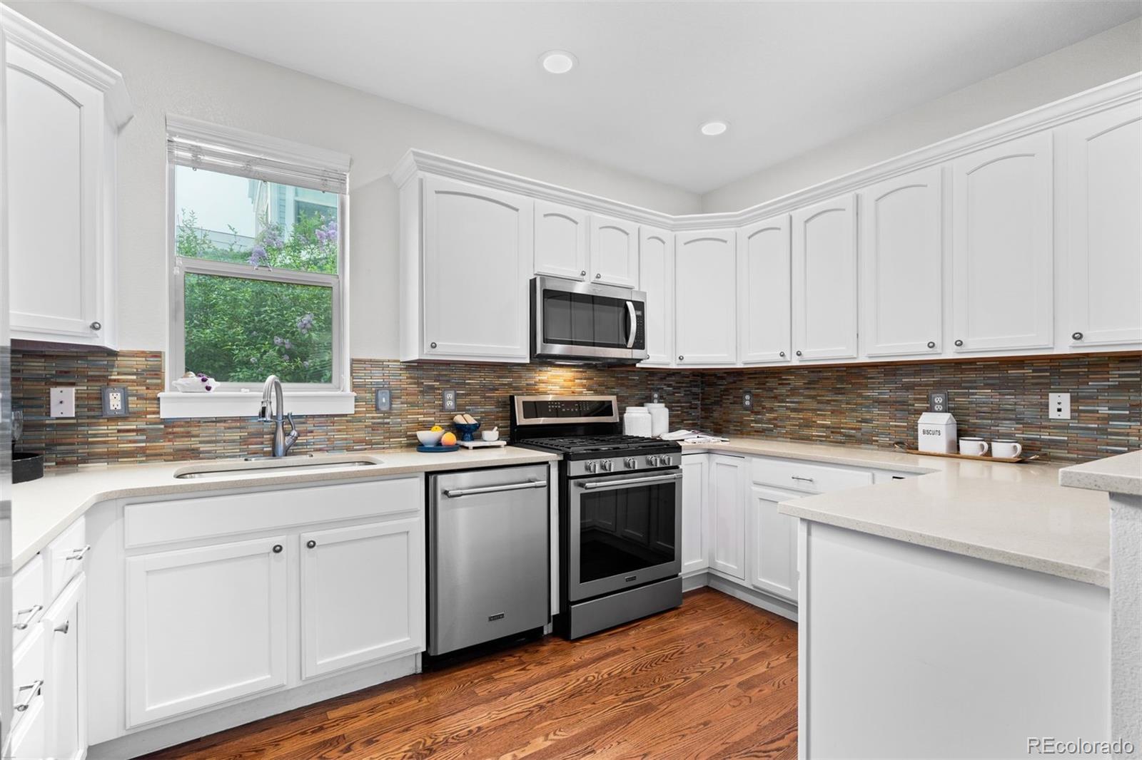 8502 E 29th Place