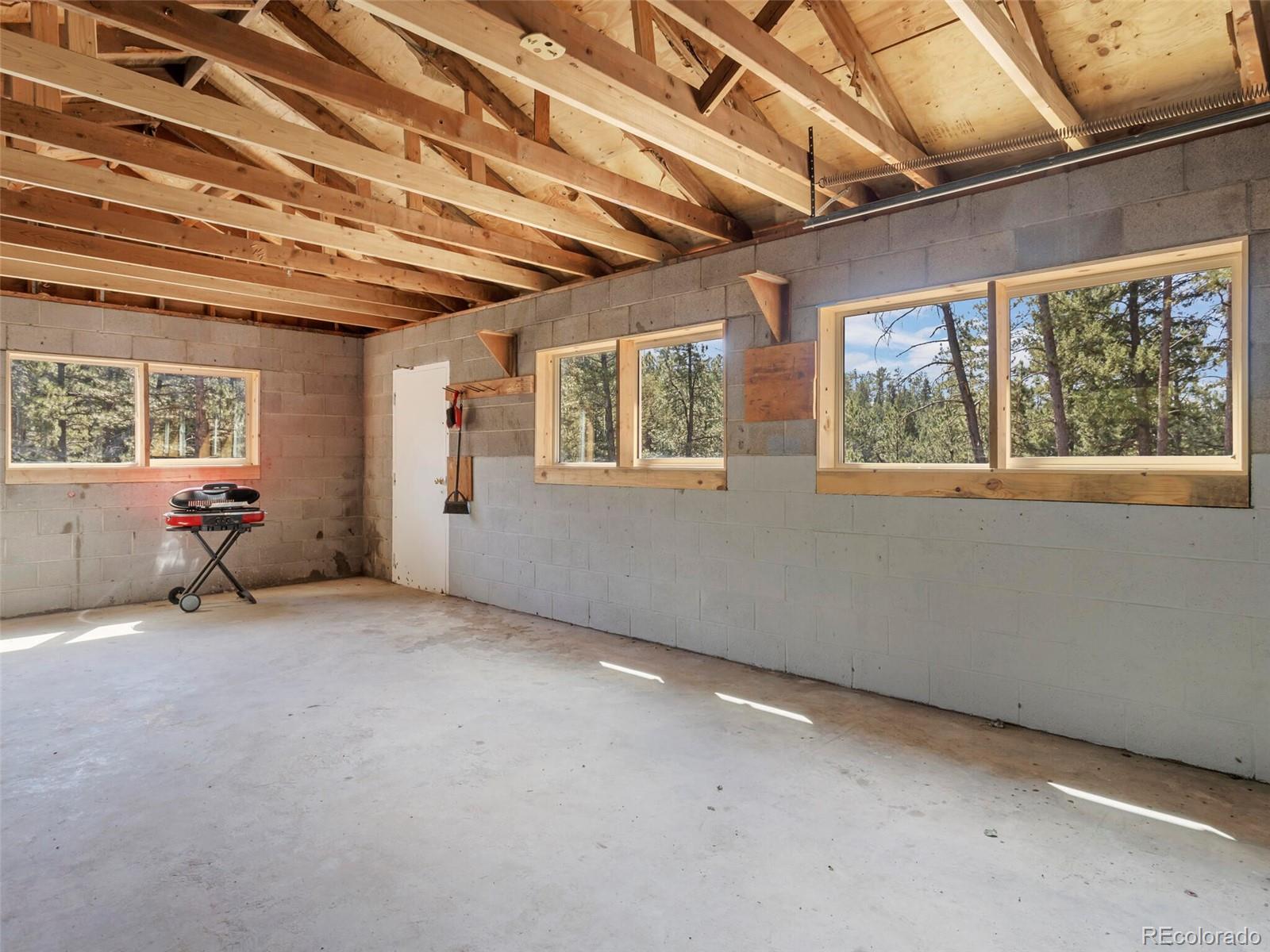 104 N County Highway 67