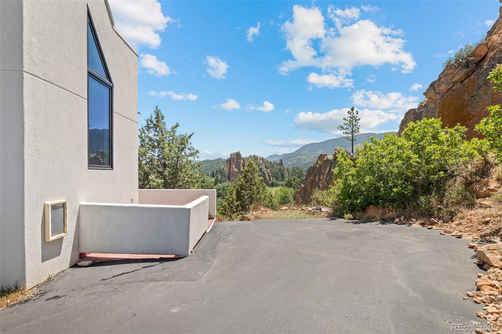 6671 Wauconda Drive