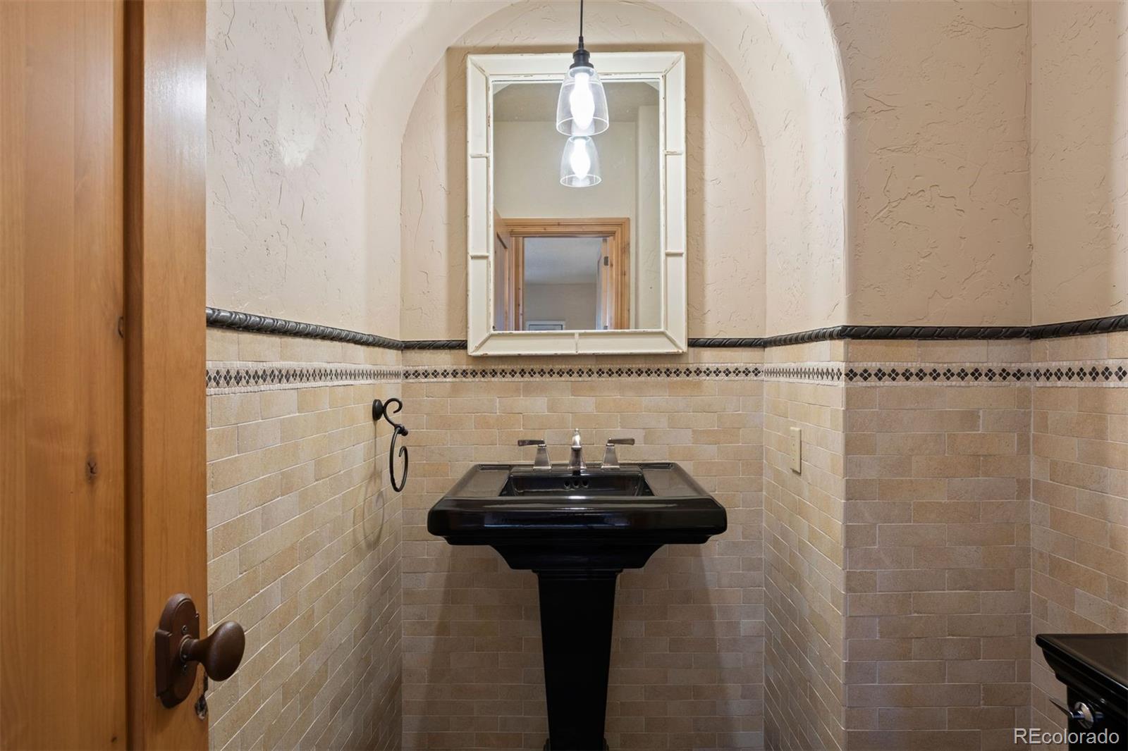 633 Castle Pines Drive S