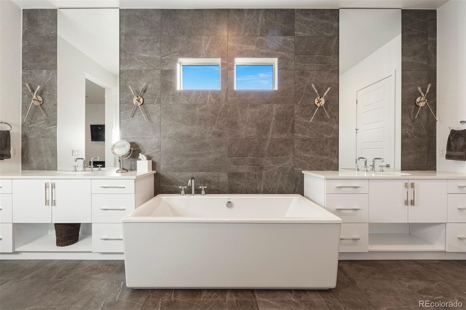 1155 Lost Elk Circle