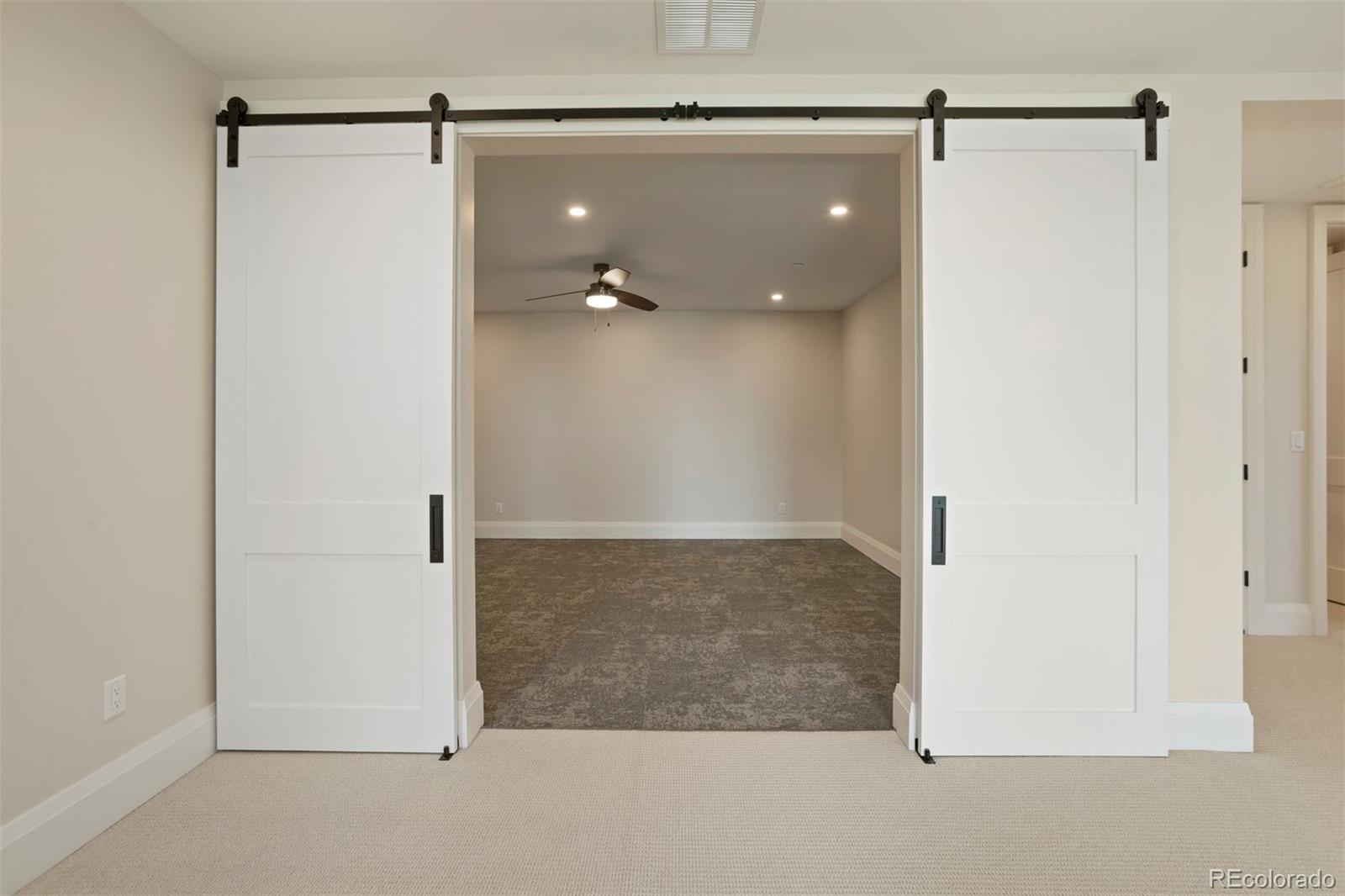 6195 Oxford Peak Lane