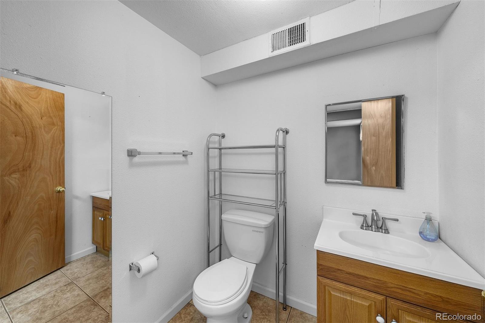 6419 W Roxbury Drive