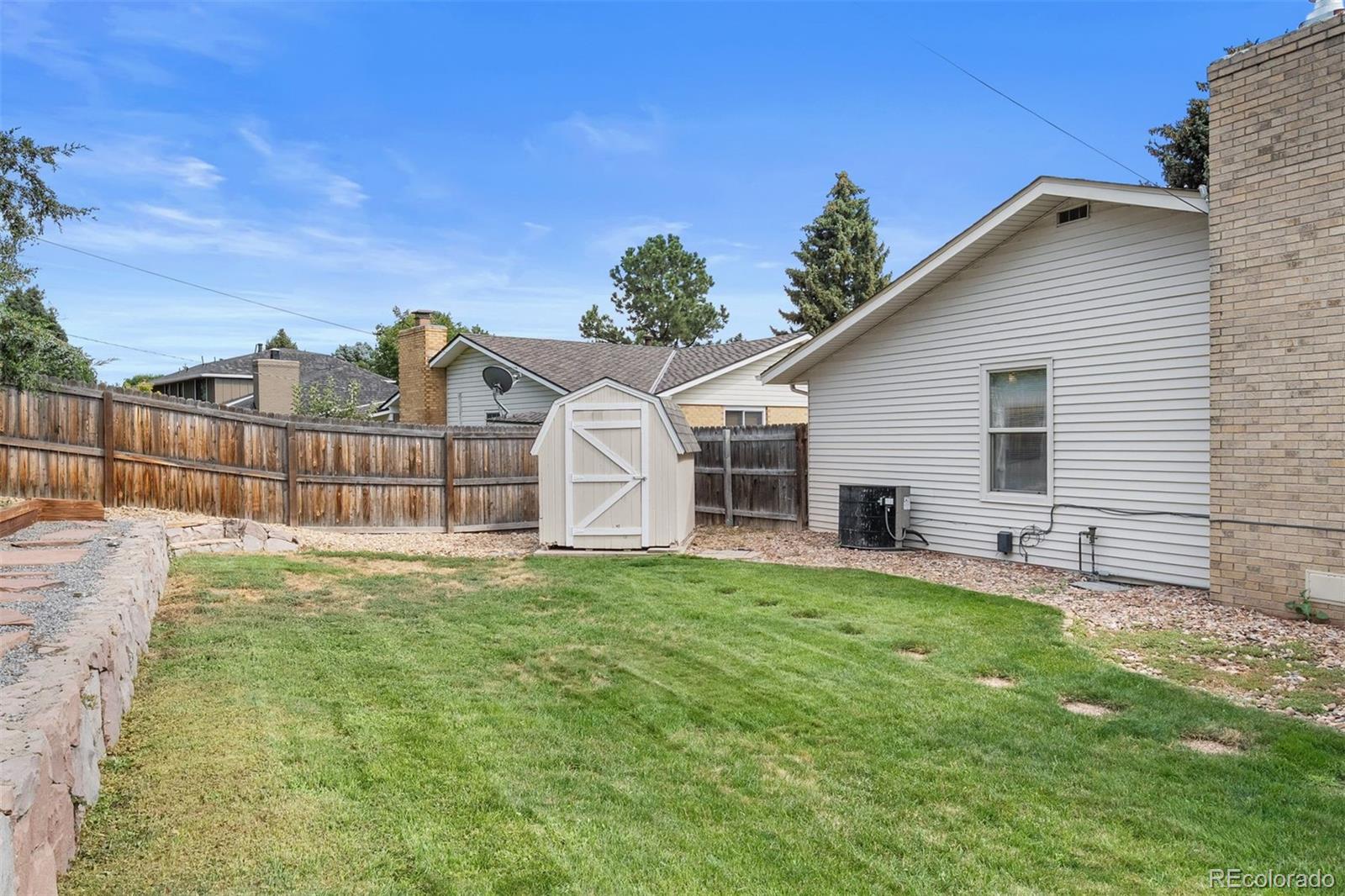 6419 W Roxbury Drive