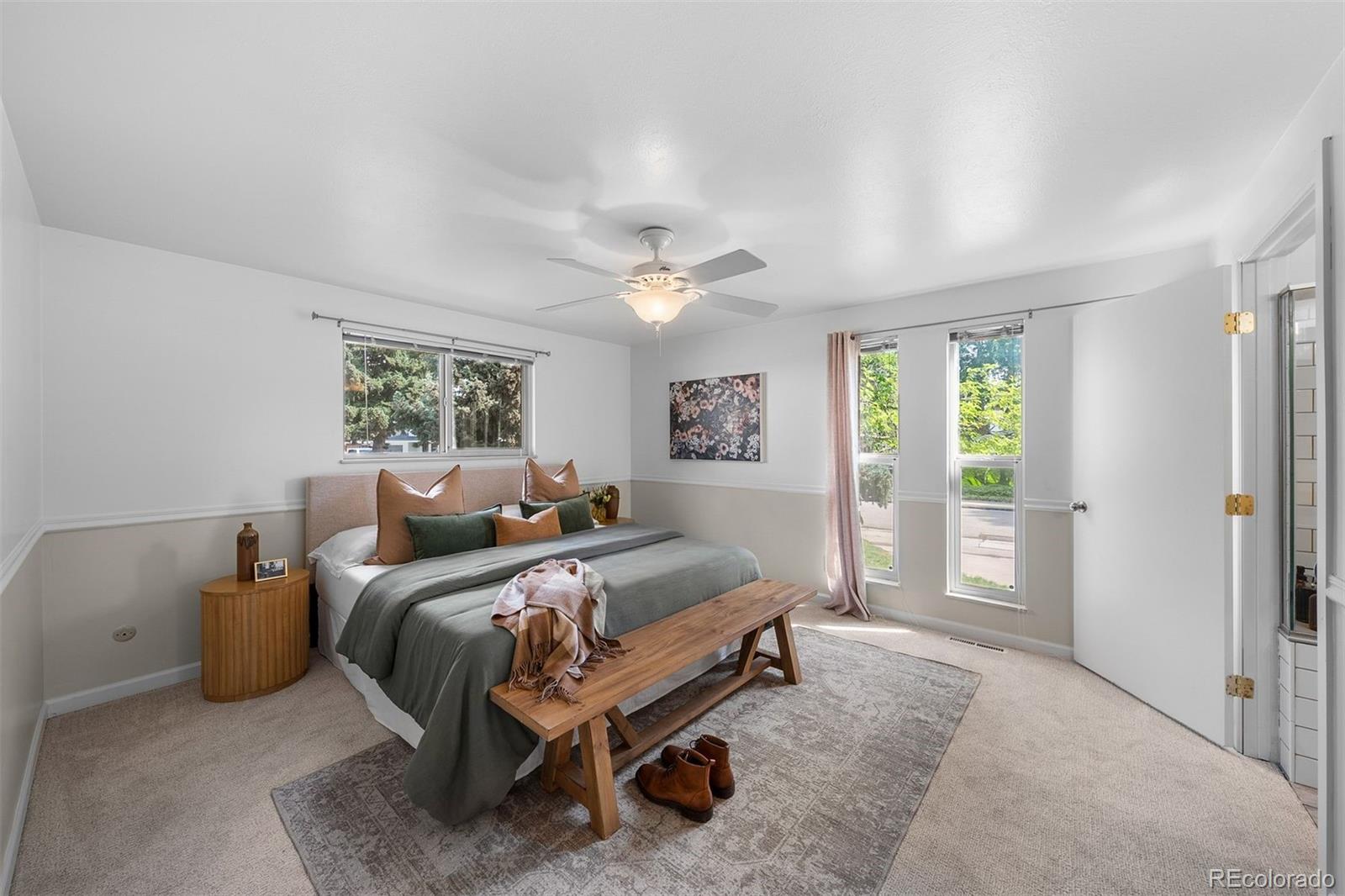 6419 W Roxbury Drive