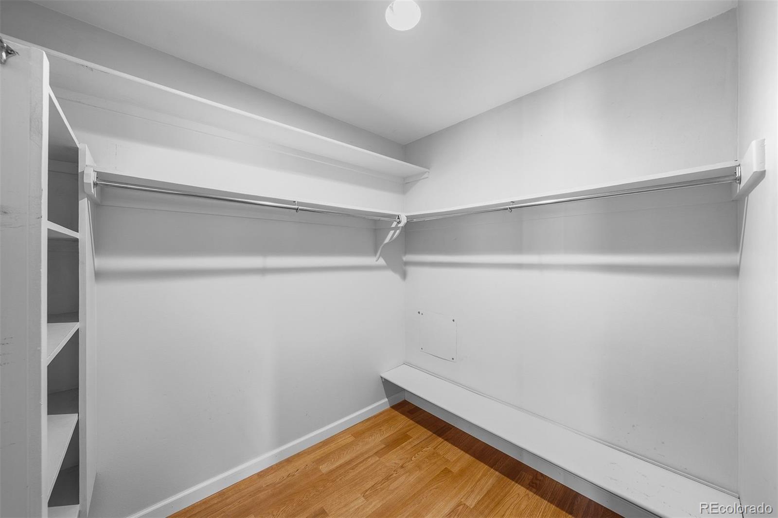 6419 W Roxbury Drive