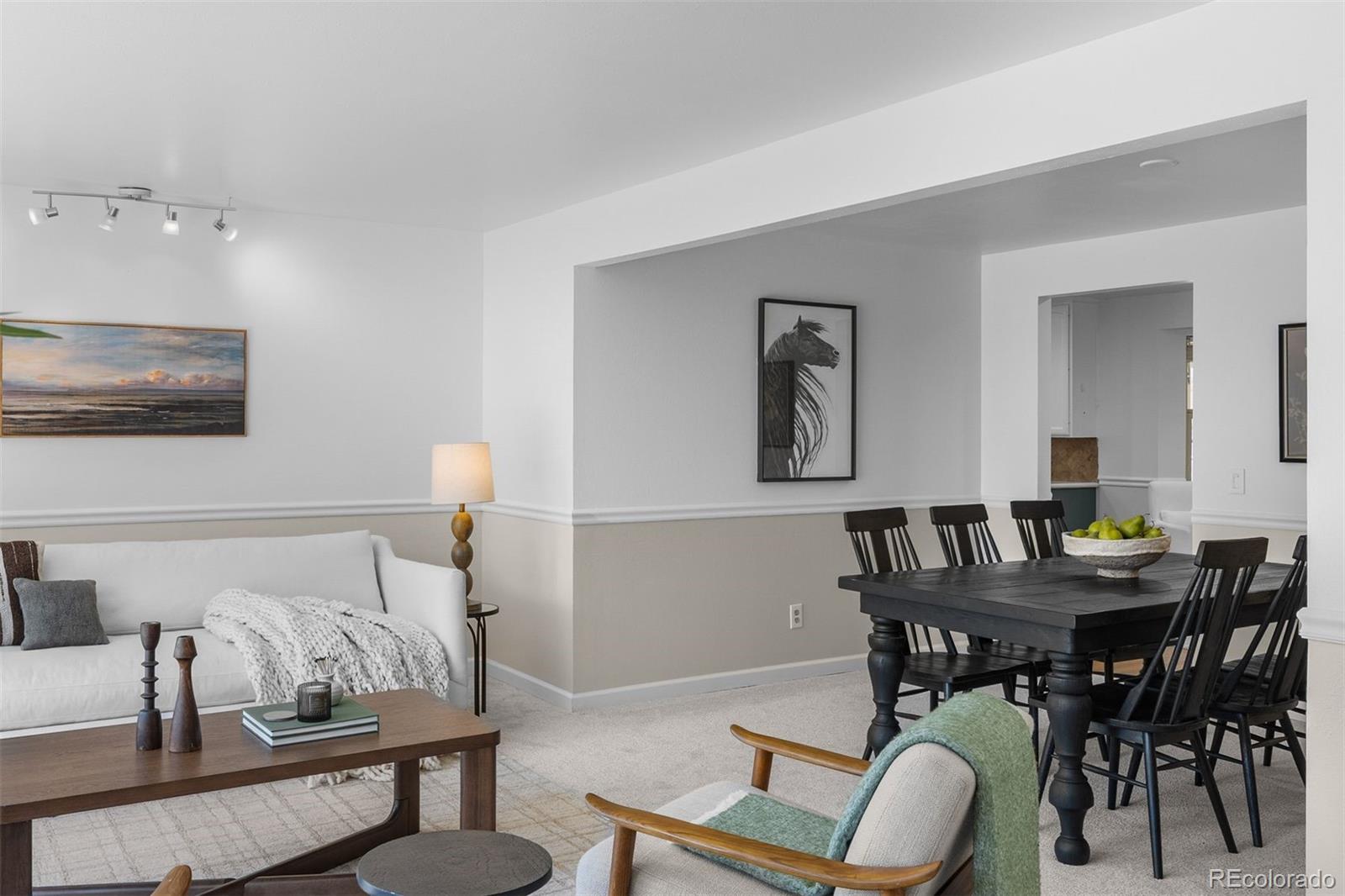 6419 W Roxbury Drive