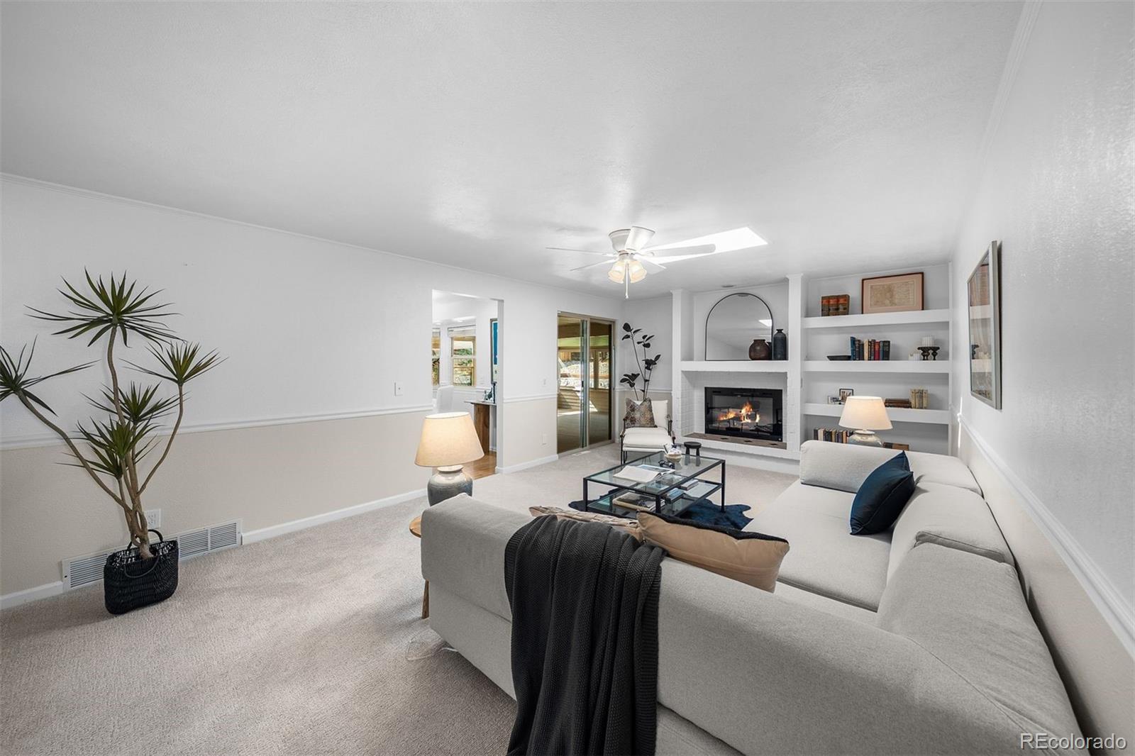 6419 W Roxbury Drive