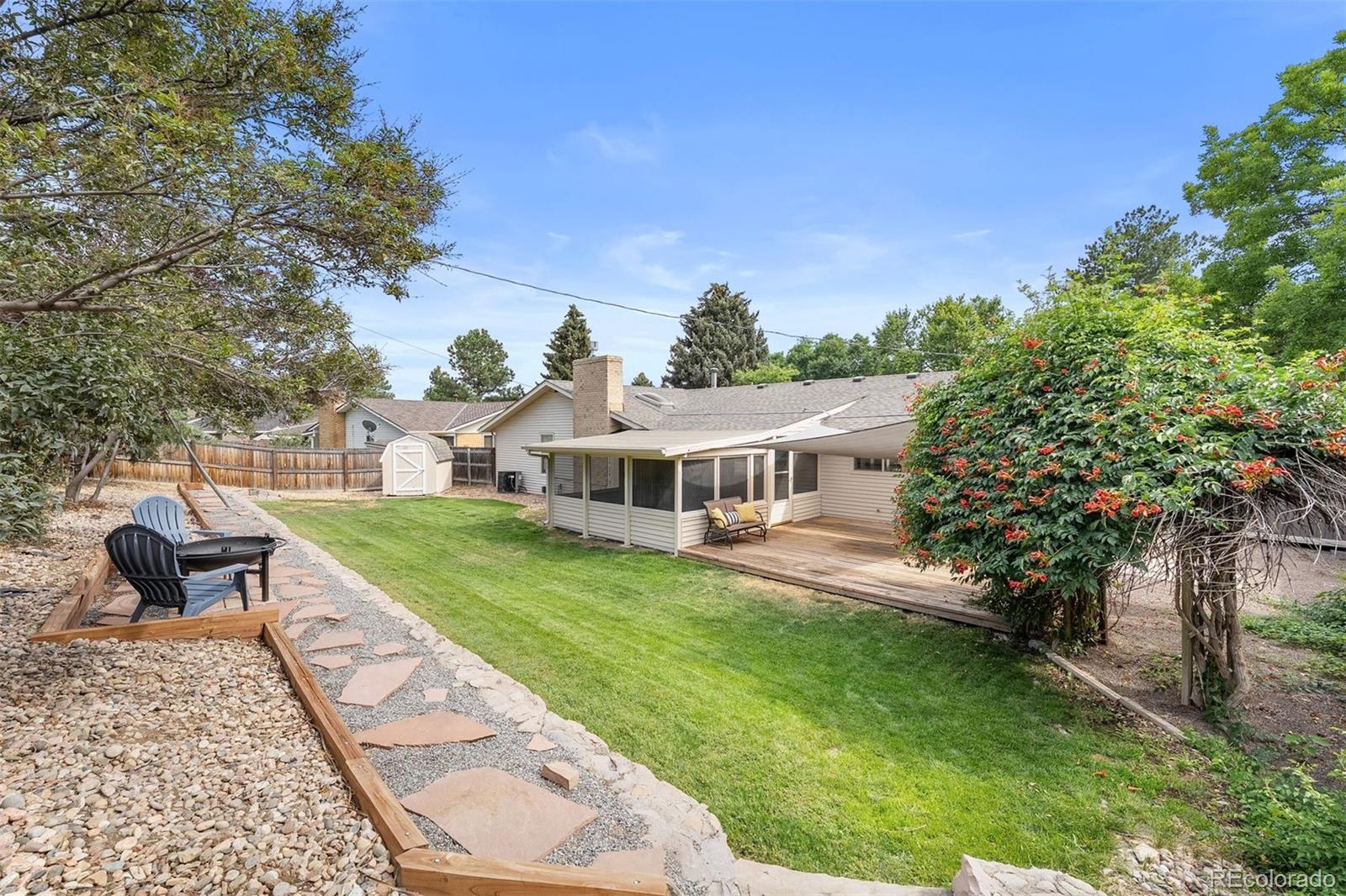 6419 W Roxbury Drive