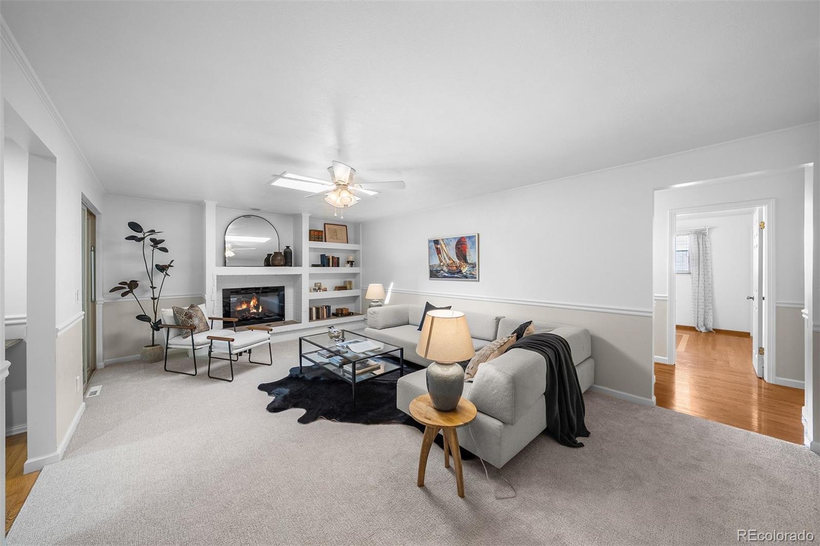 6419 W Roxbury Drive