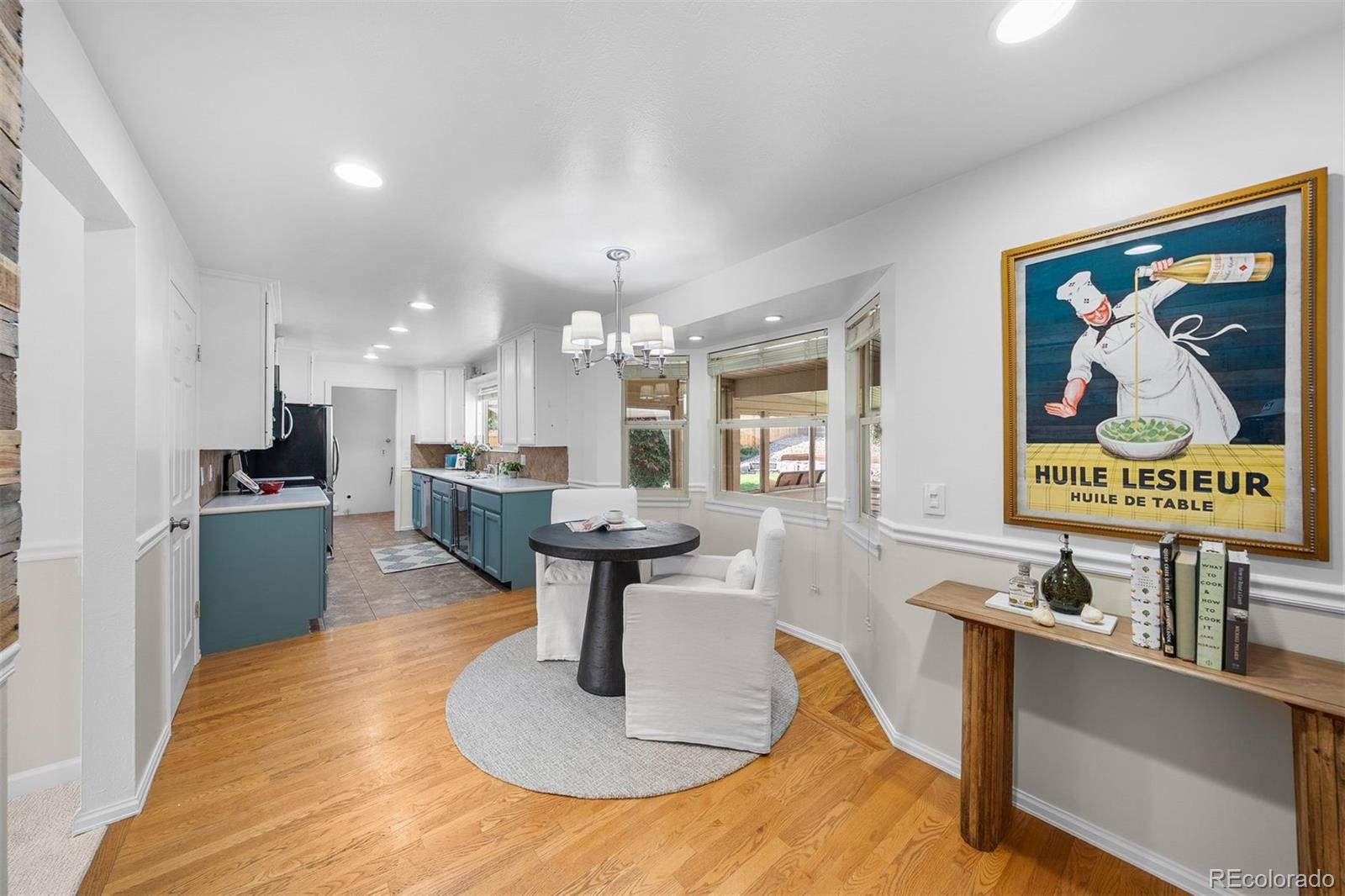 6419 W Roxbury Drive