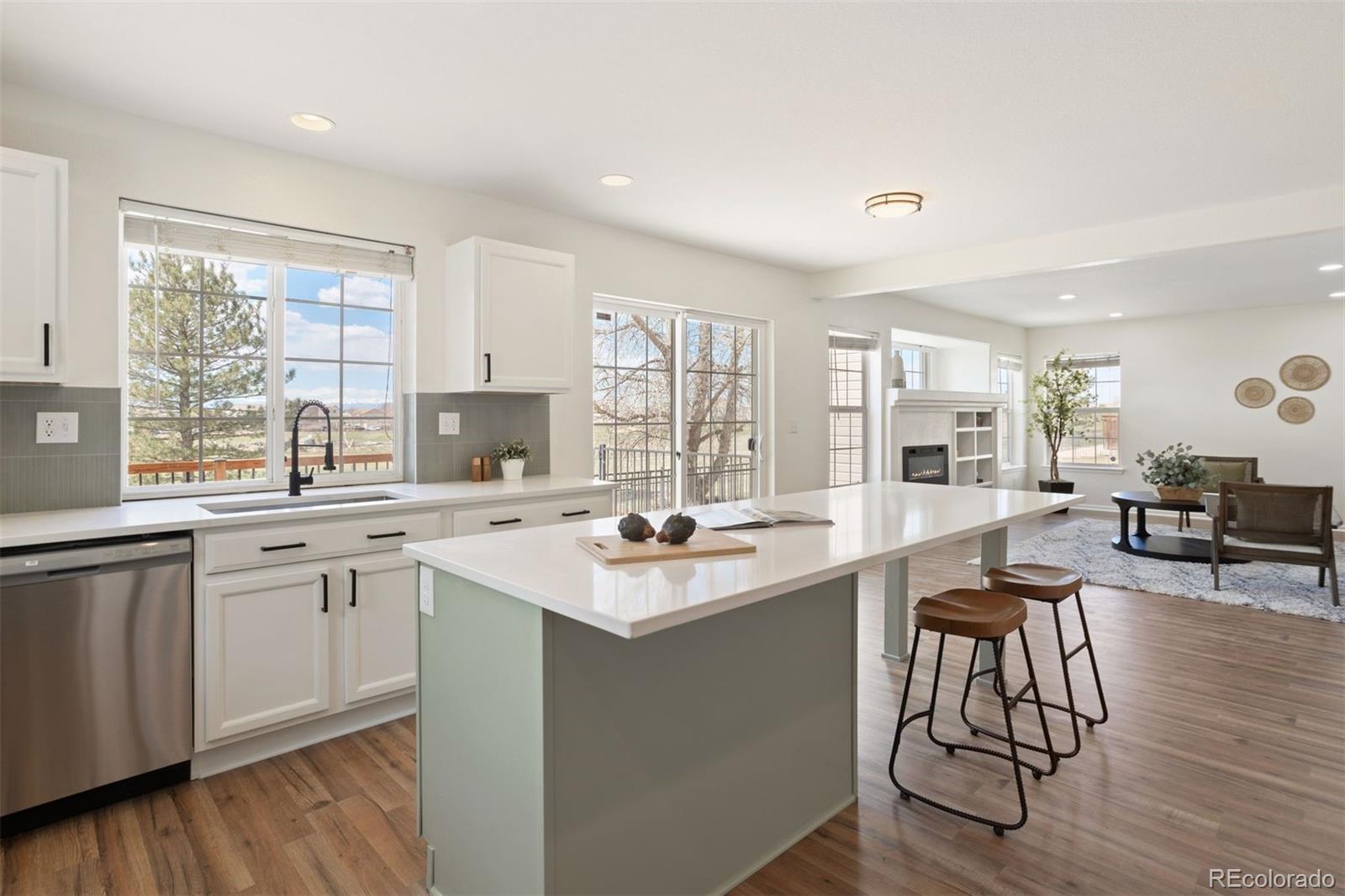 5183 Netherland Street