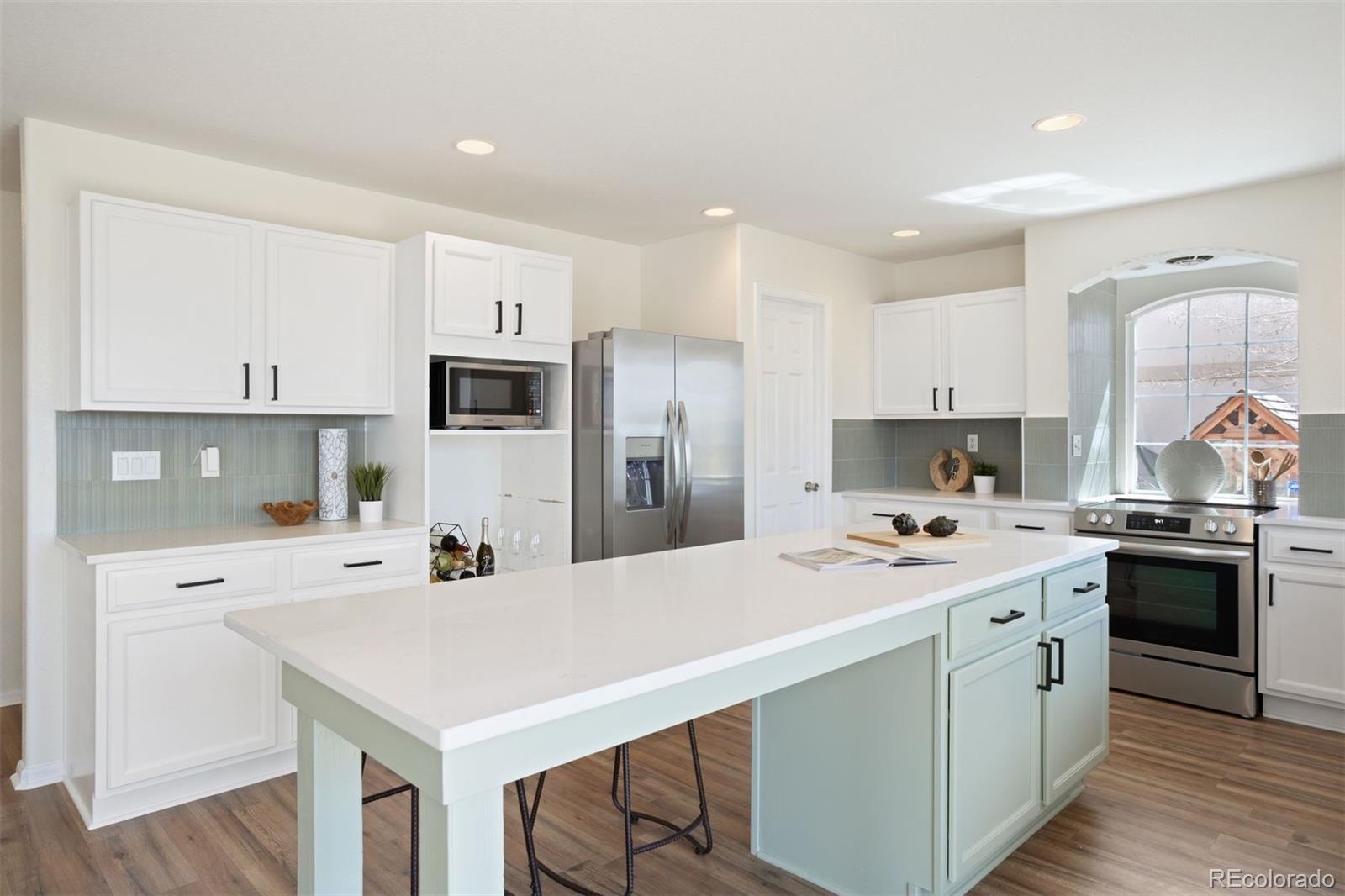 5183 Netherland Street