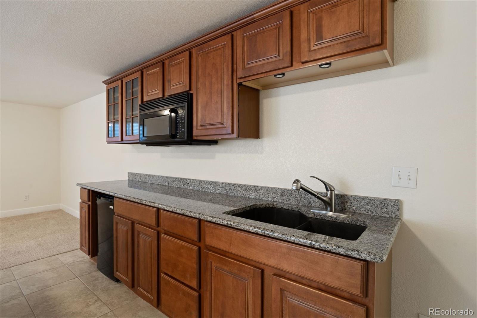 5183 Netherland Street