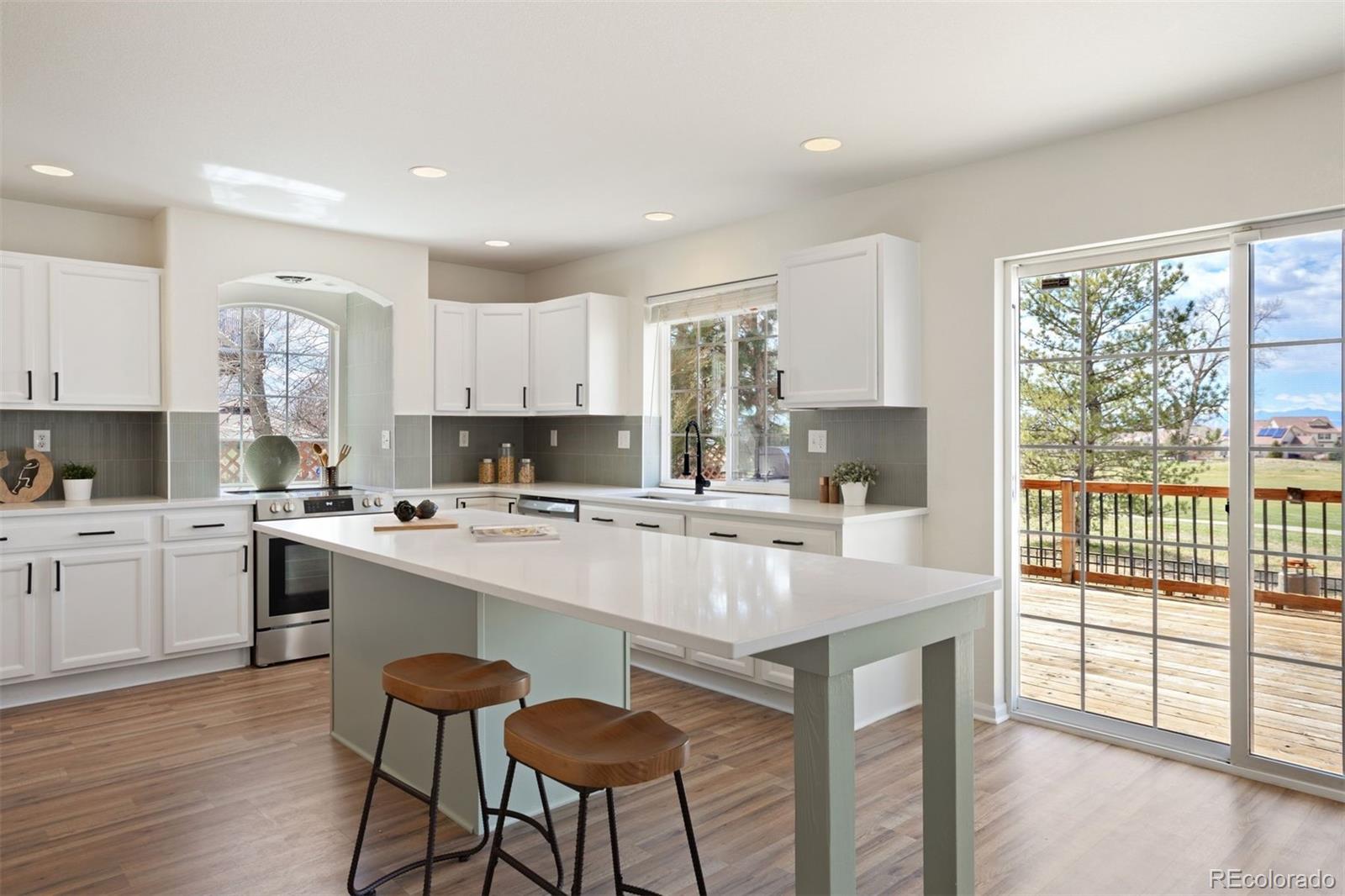 5183 Netherland Street