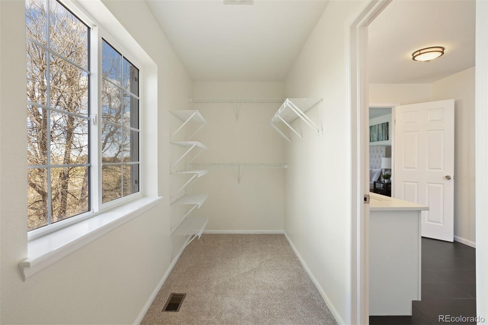 5183 Netherland Street