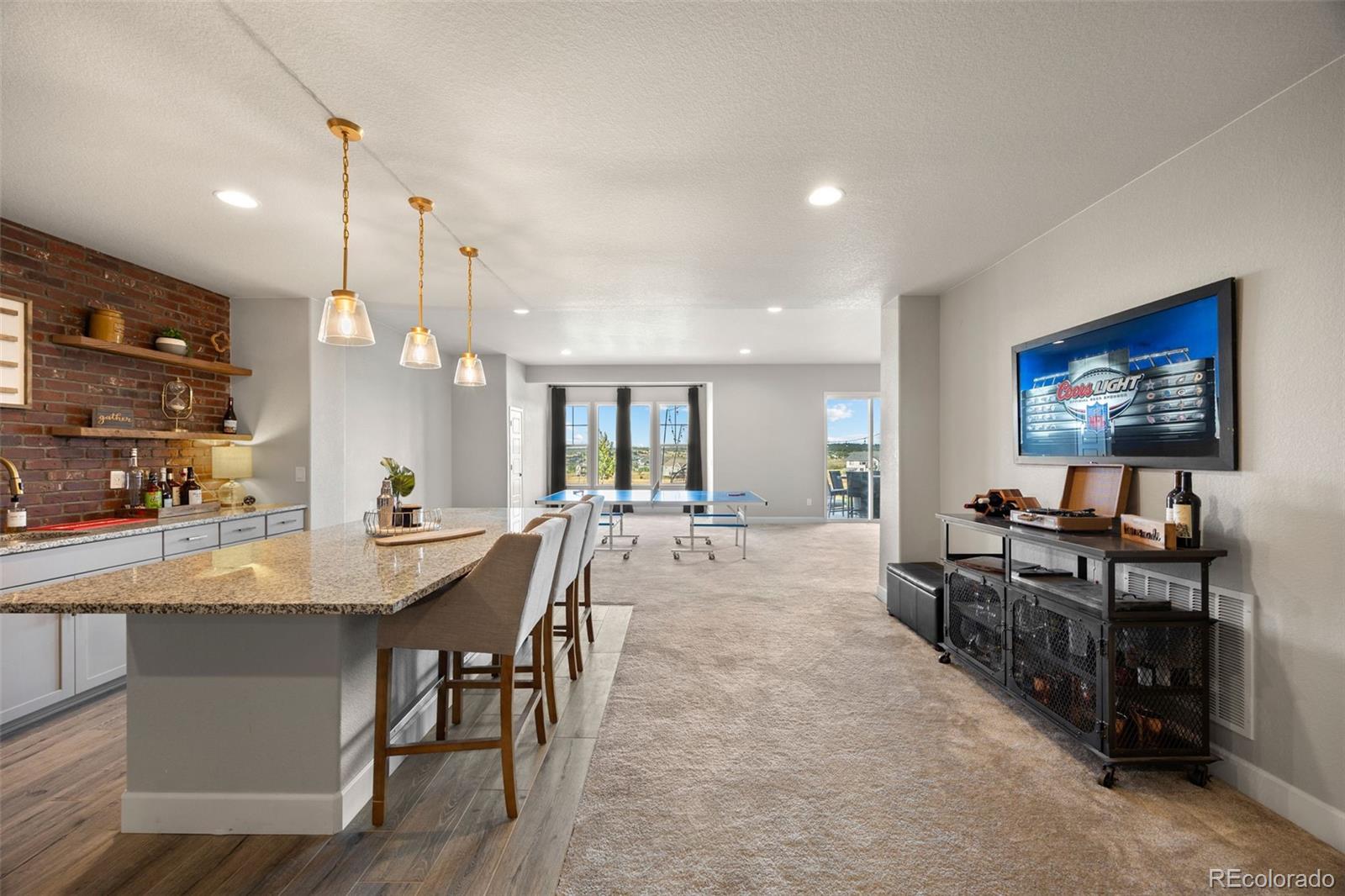 9141 Red Primrose Street