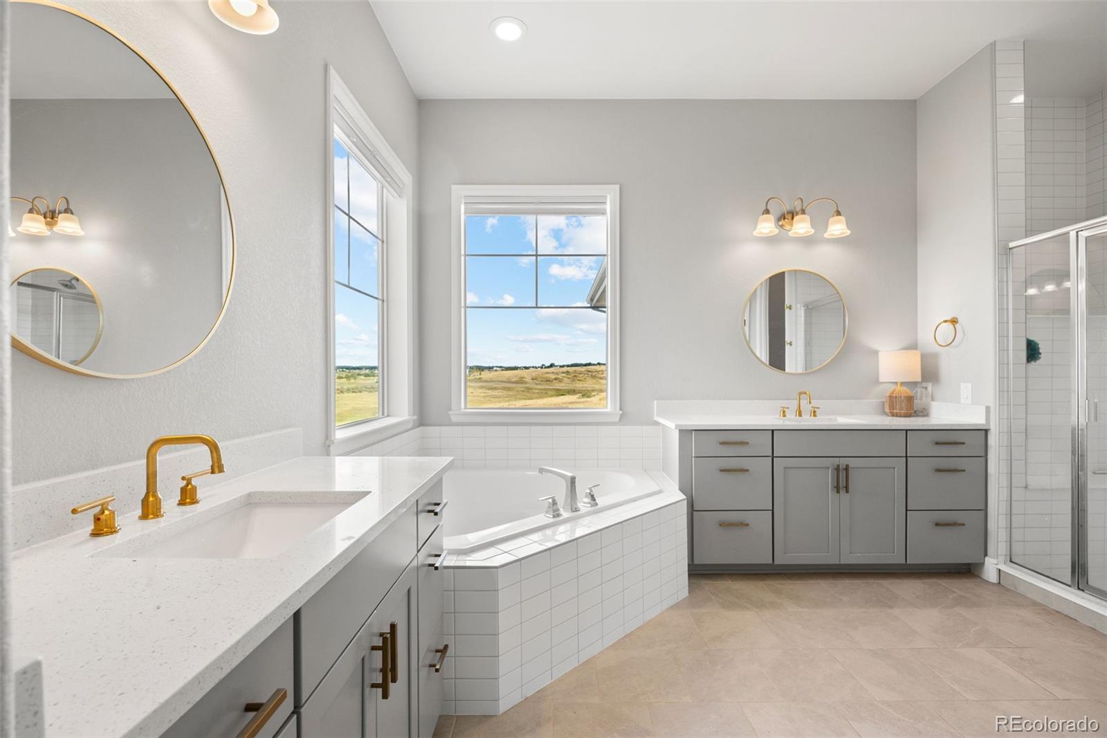 9141 Red Primrose Street