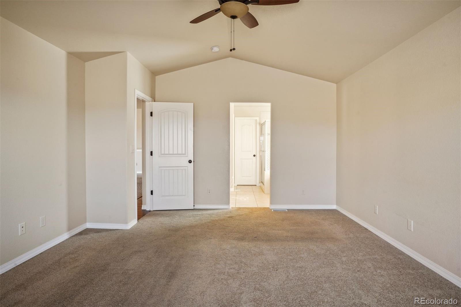 6238 Cumbre Vista Way